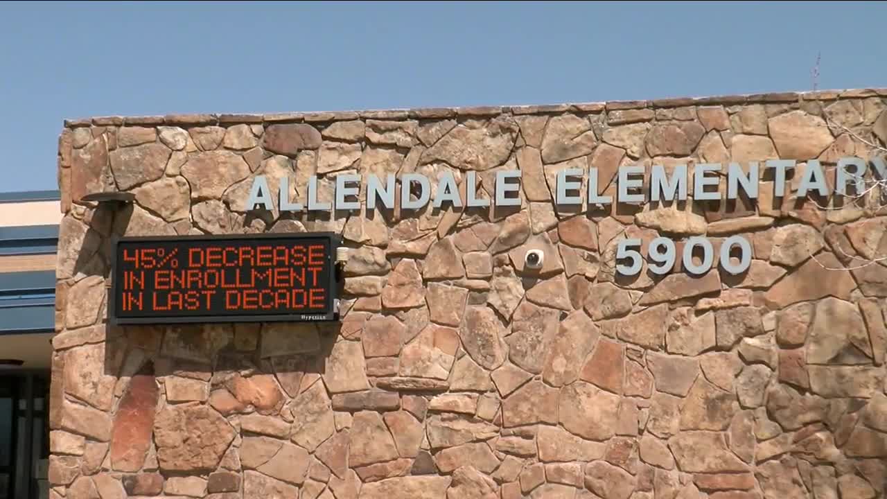 Arvada elementary teachers and families told their school will close for good - Vimarsana News