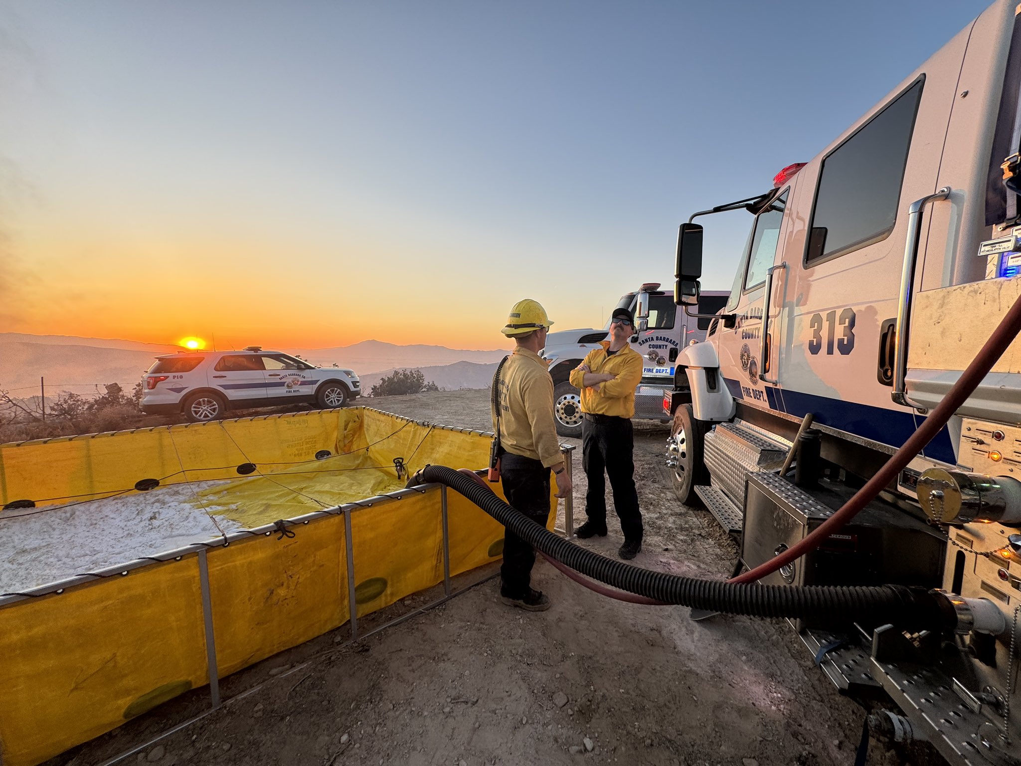 Update: Hill Fire burns 1.3k acres, 50% contained - Vimarsana News