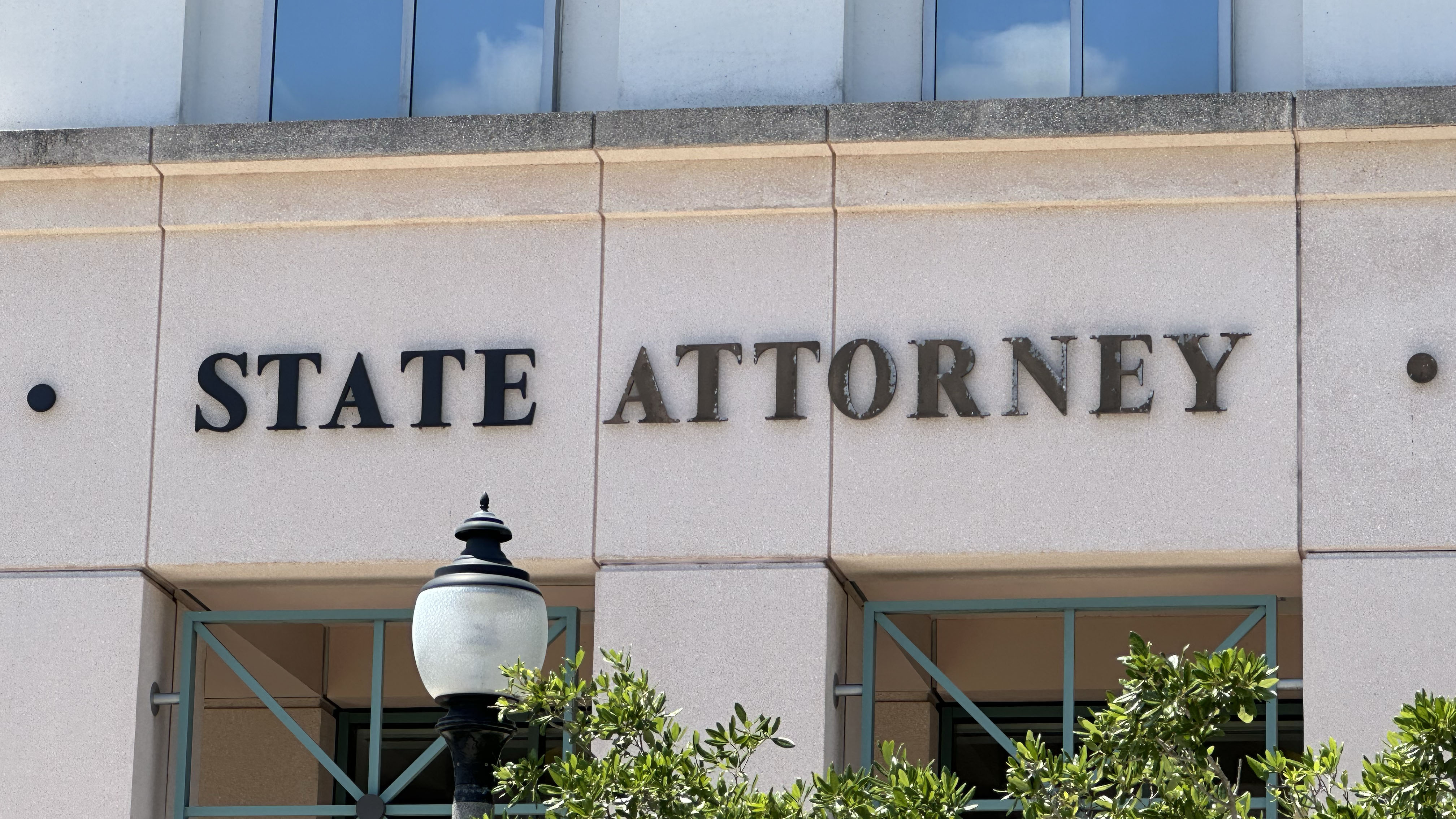 Adam Farkas enters Palm Beach County state attorney race as nonpartisan candidate - Vimarsana News