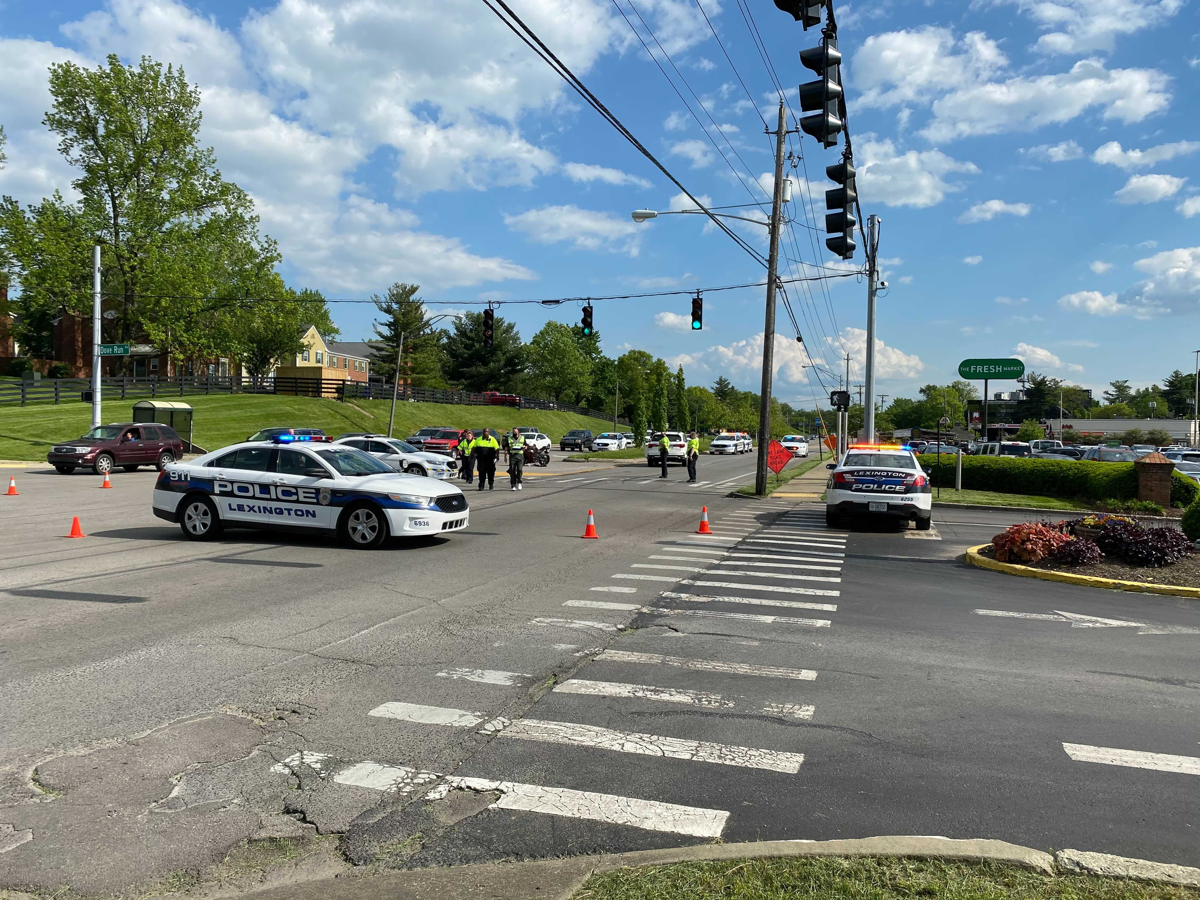Part of Tates Creek Road shut down for crash investigation - Vimarsana News