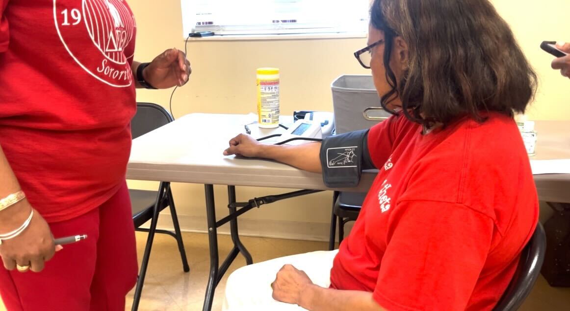 Historically Black Greek organizations partner with Red Cross for blood drive - Vimarsana News