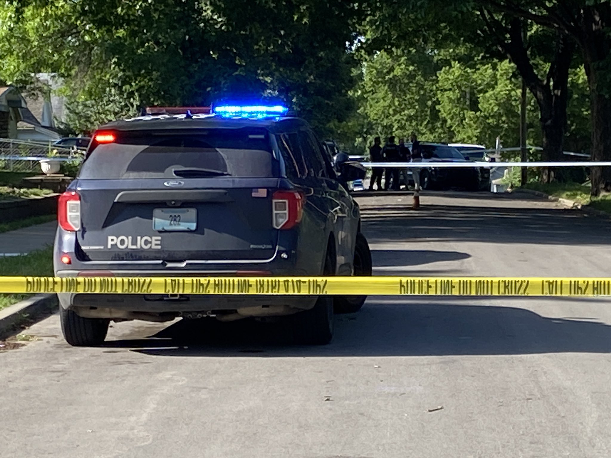 Police investigate Memorial Day homicide after finding man dead in east KCMO - Vimarsana News