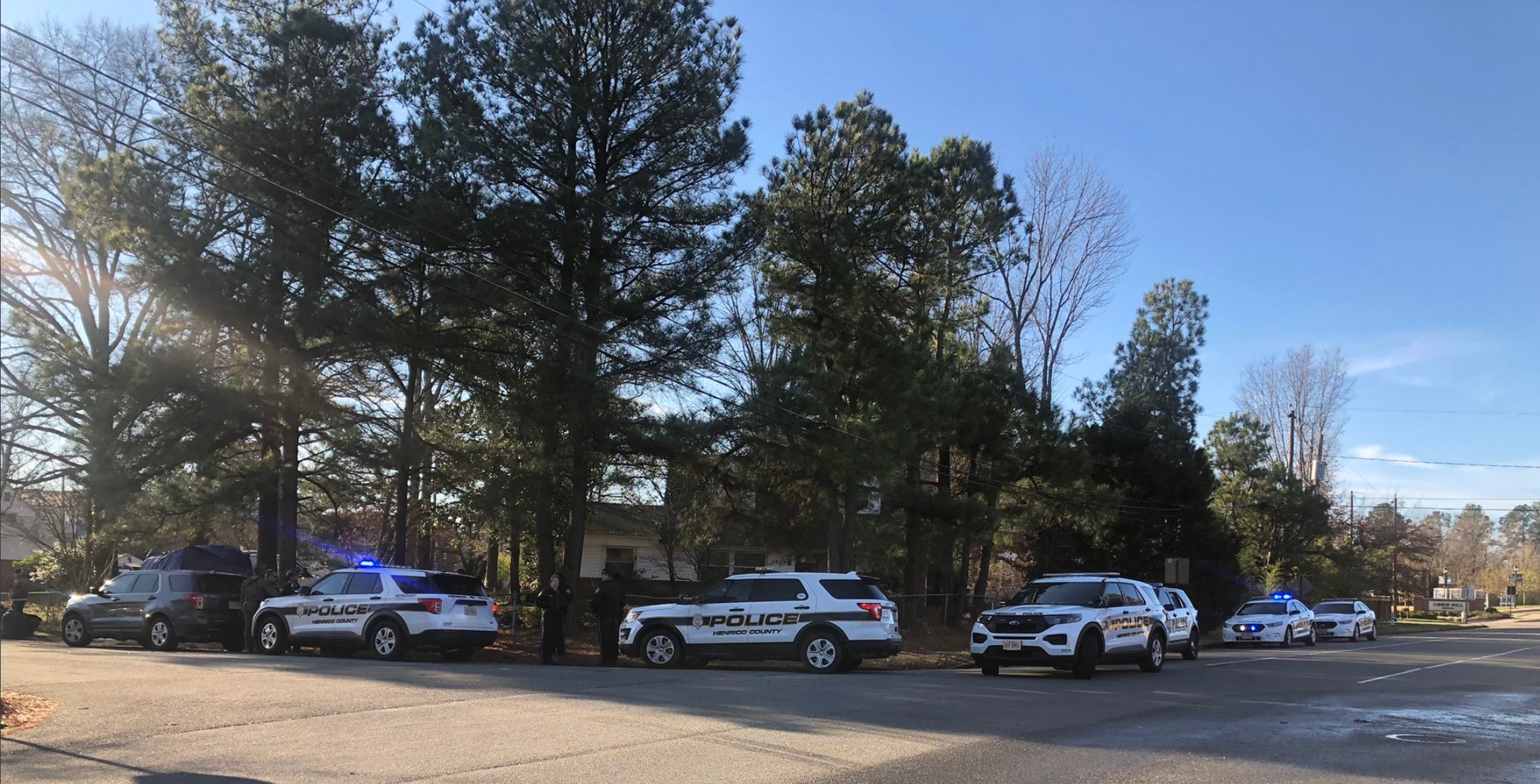 Henrico Police swarm West End neighborhood - Vimarsana News