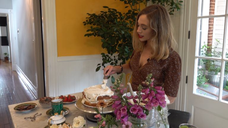Lexington sugar flower artist makes debut on Food Network - Vimarsana News