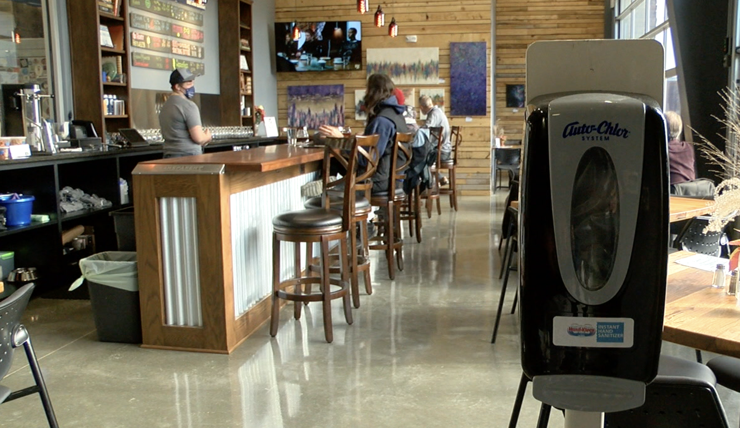 We're Open: Mother, son open Grandview restaurant, brewery in midst of pandemic - Vimarsana News