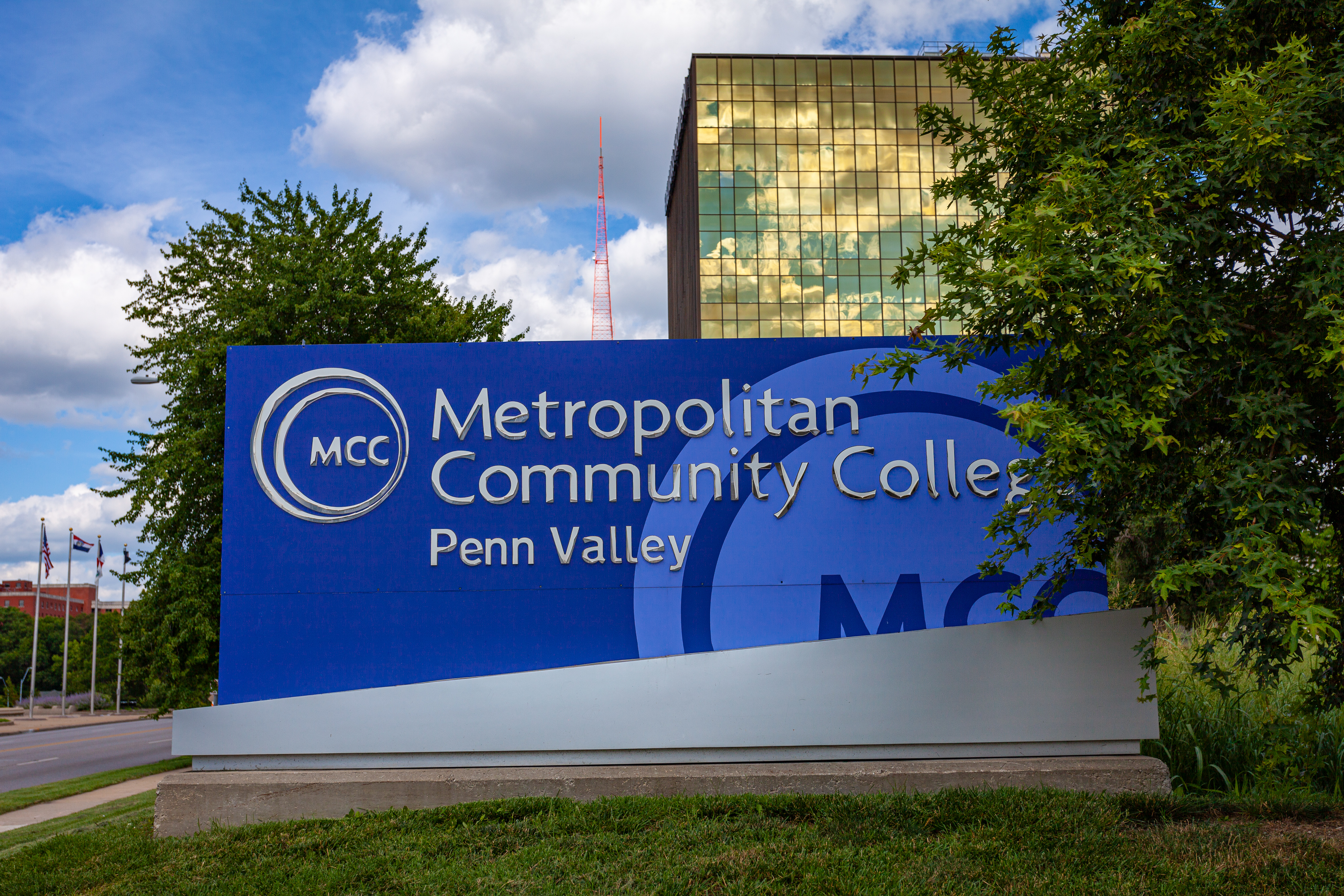 3 Kansas City-area school districts vote to join Metropolitan Community College - Vimarsana News