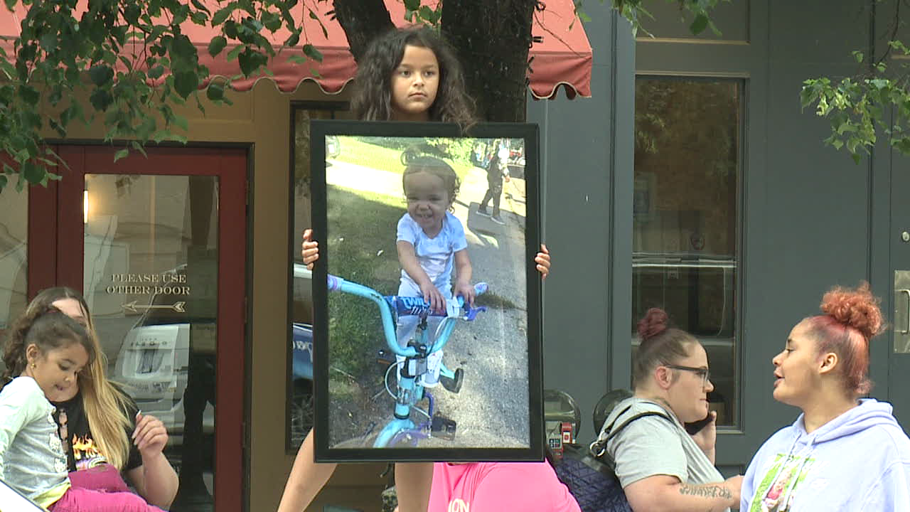 Loved ones demand justice for 1-year-old killed in Grand Rapids - Vimarsana News