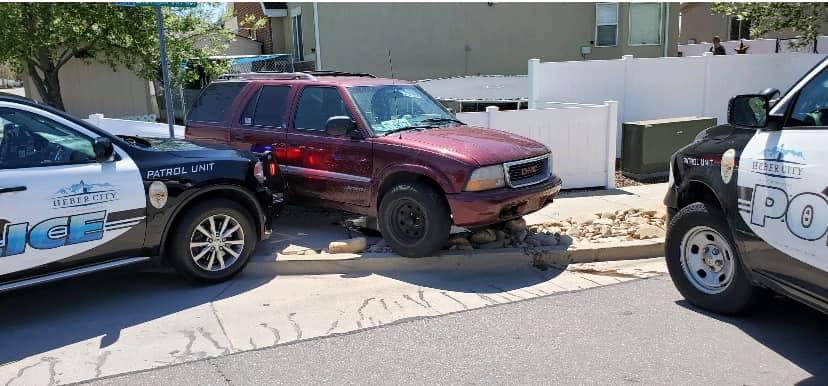 Heber Police: Fugitive arrested after fleeing, ramming patrol vehicles - Vimarsana News