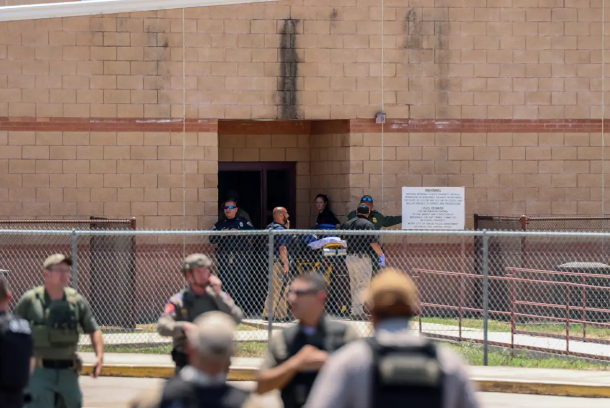 Families of Uvalde victims sue Texas DPS officers for waiting to confront gunman - Vimarsana News