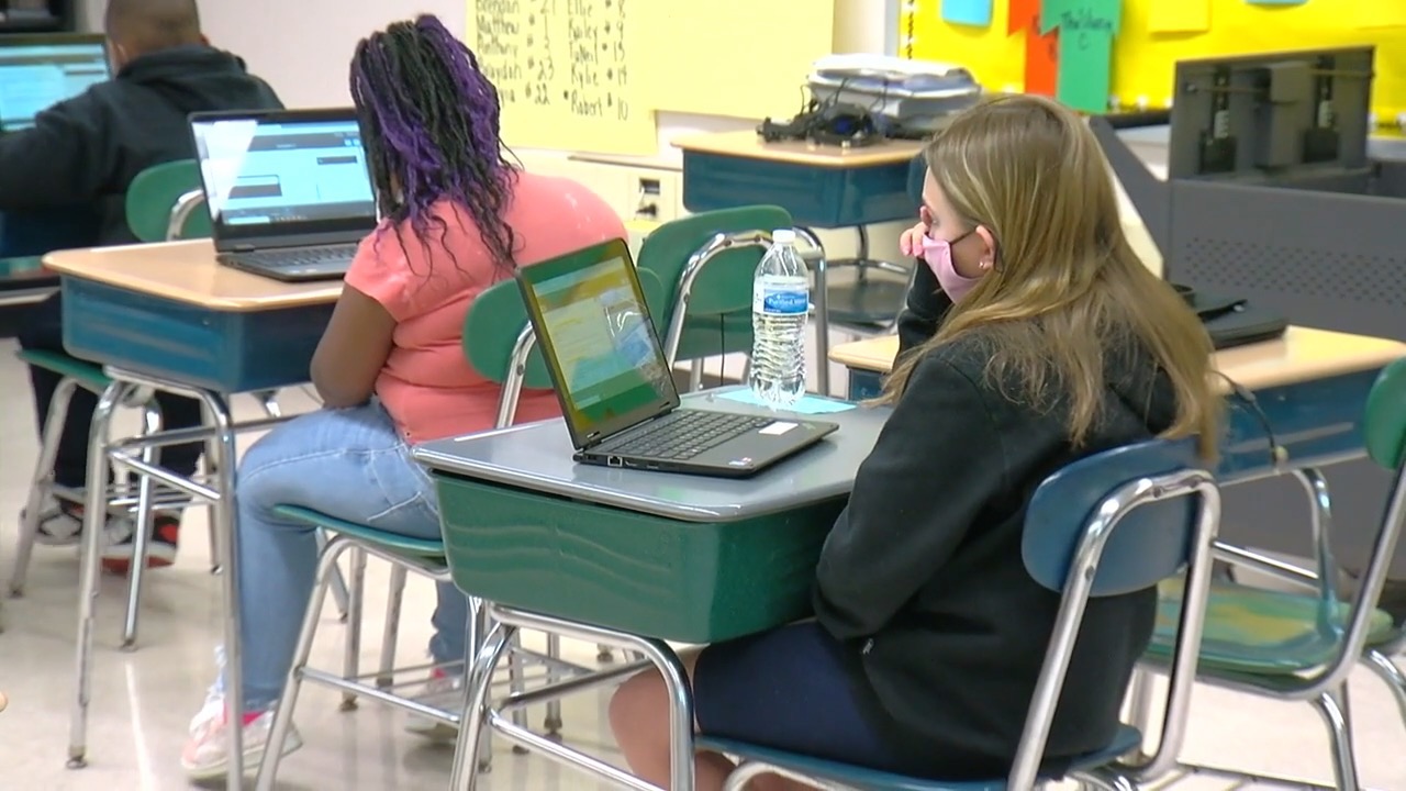 School districts planning full, in-person learning in the fall - Vimarsana News