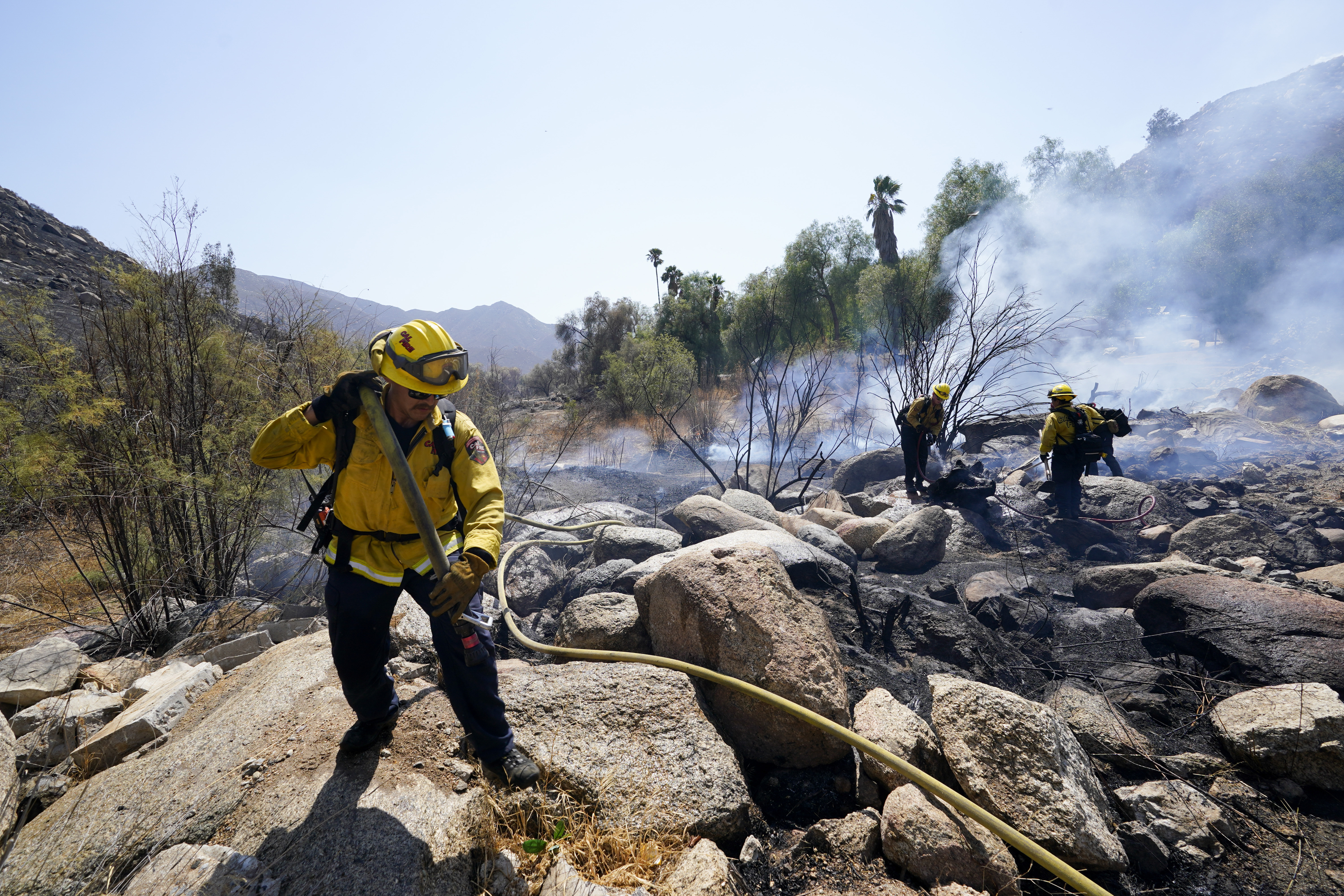 Firefighters gain on California wildfires despite high heat - Vimarsana News