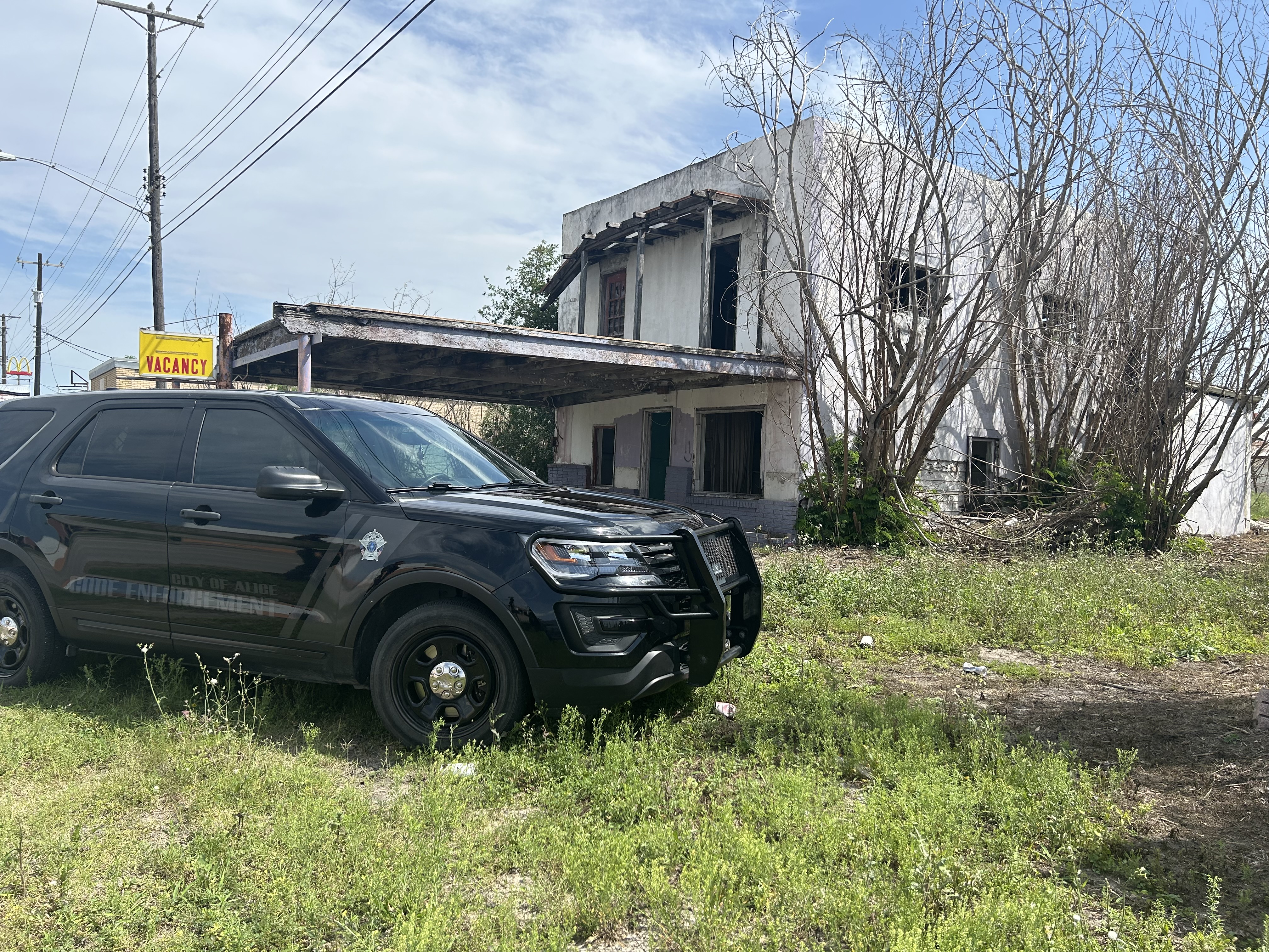 Cleaning up abandoned structures in Alice - Vimarsana News