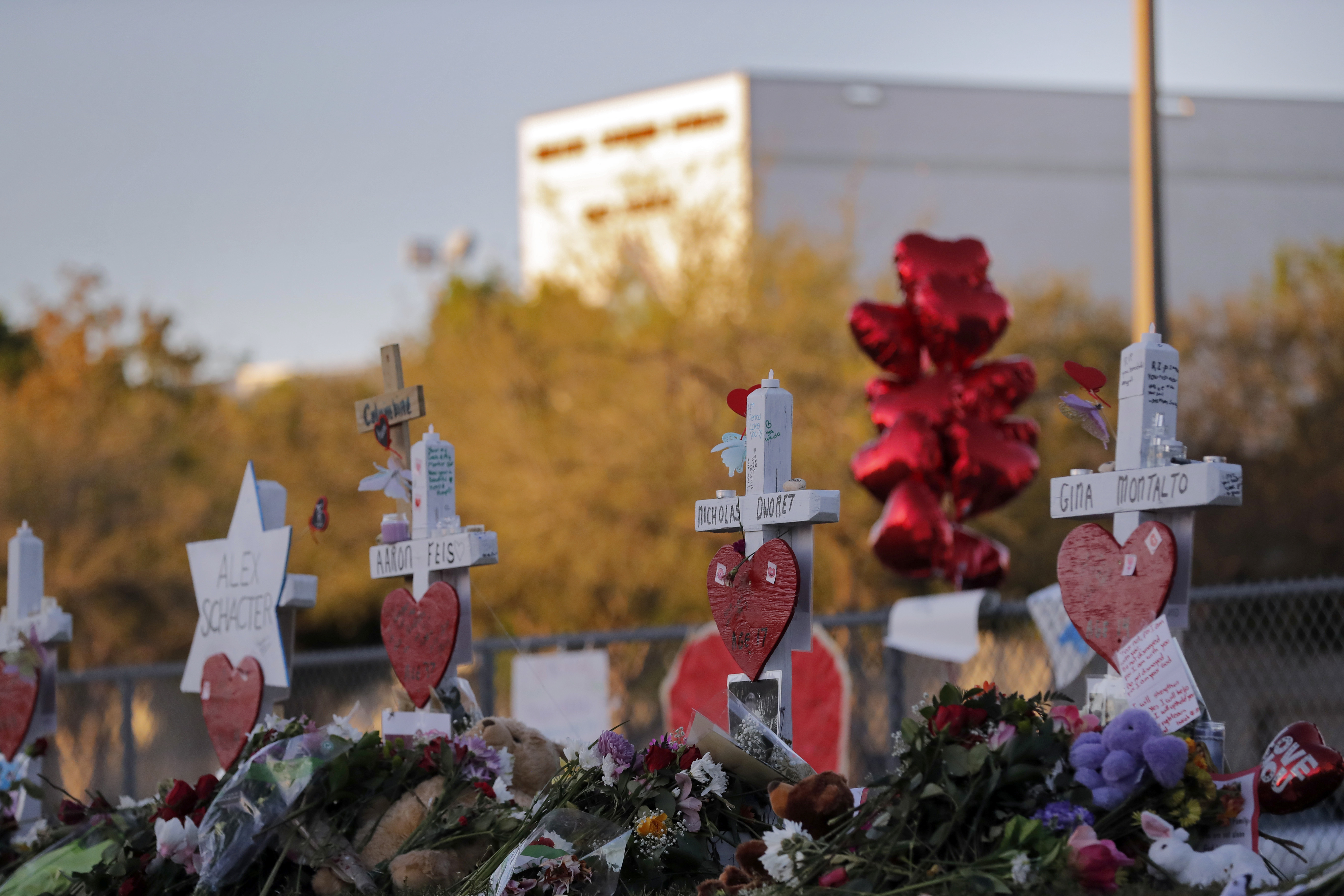 Judge allows reenactment of Parkland school massacre on campus - Vimarsana News