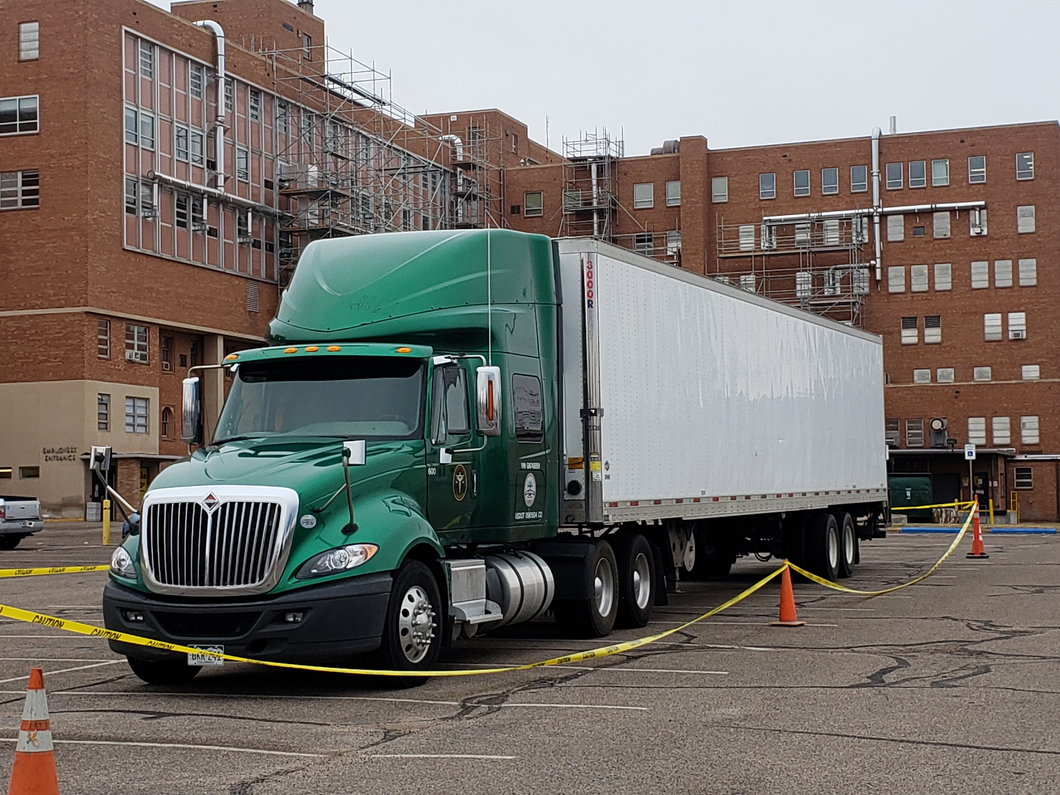 Pueblo County deploys refrigerated truck to store bodies as COVID-19 deaths increase statewide - Vimarsana News