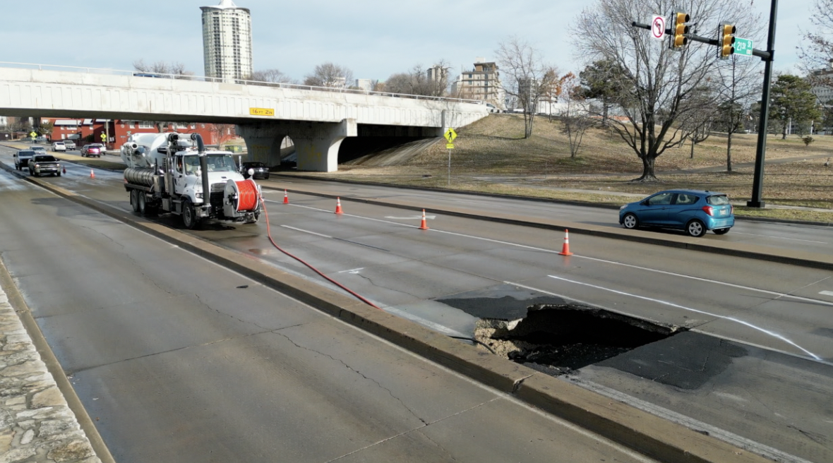 City of Tulsa won't pay for vehicle damage from sinkhole - Vimarsana News