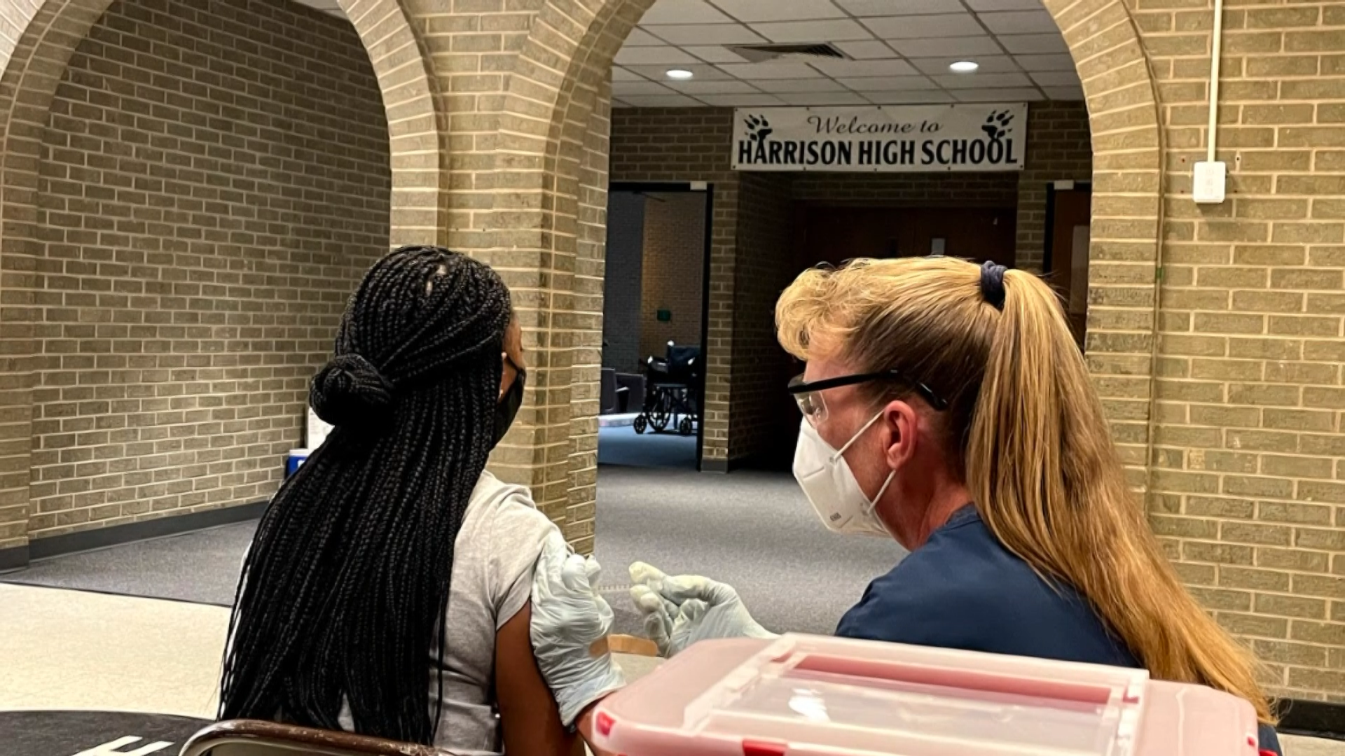 Teens getting COVID vaccine in El Paso County - Vimarsana News