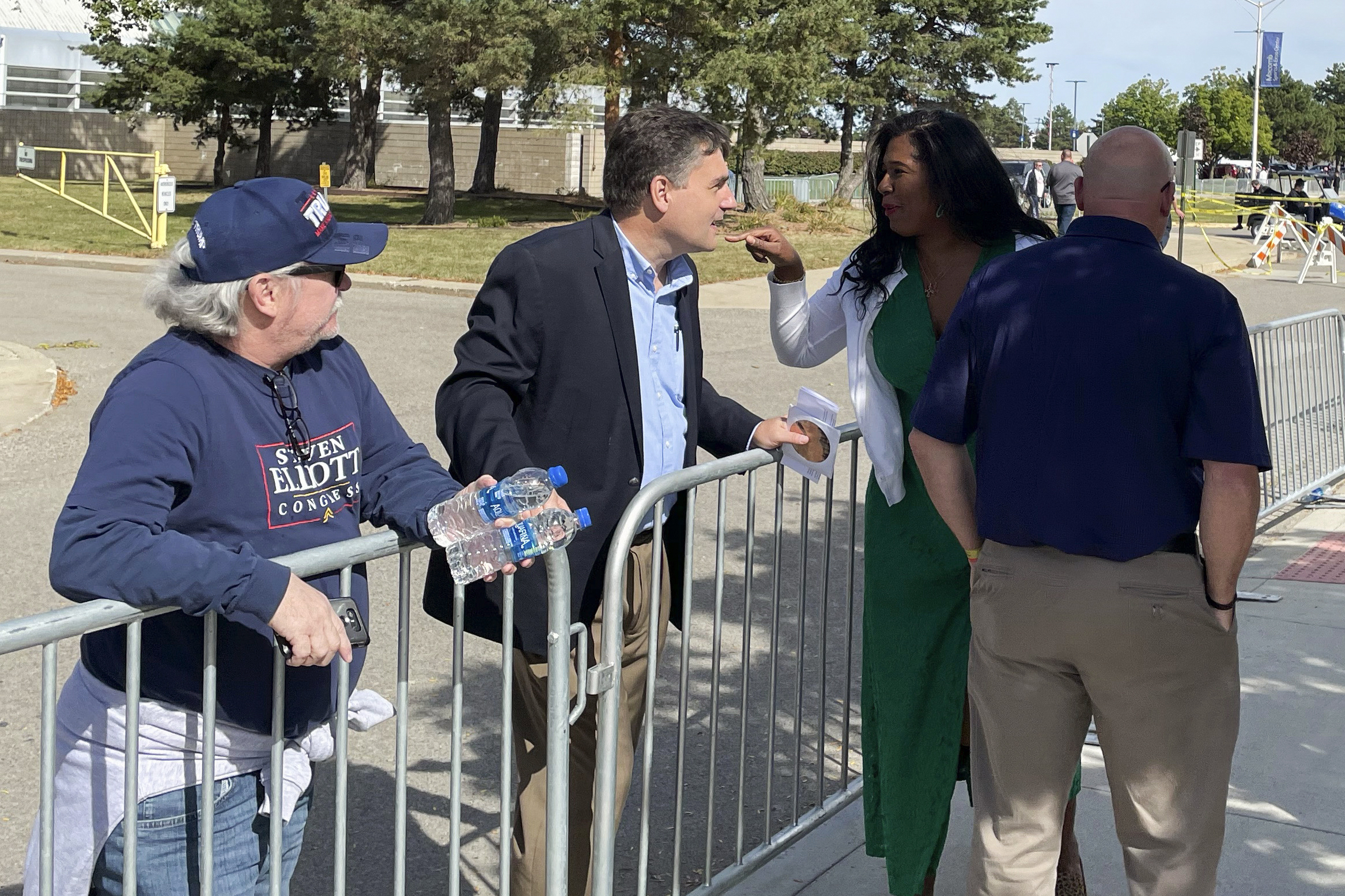 Leaderless Michigan GOP seeks new direction in chair race - Vimarsana News
