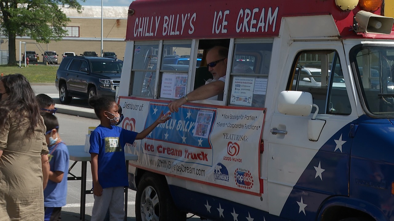 Driving his own ice cream truck and becoming "Chilly Billy "is a dream come true - Vimarsana News