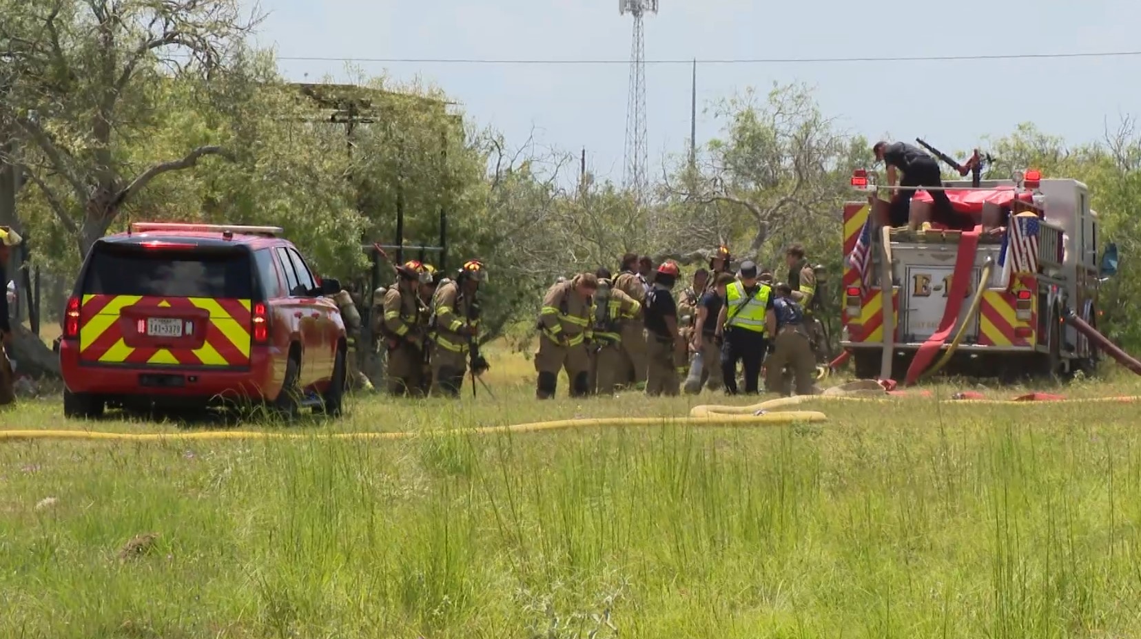 Garage fire in Flour Bluff snuffed by multiple fire departments - Vimarsana News