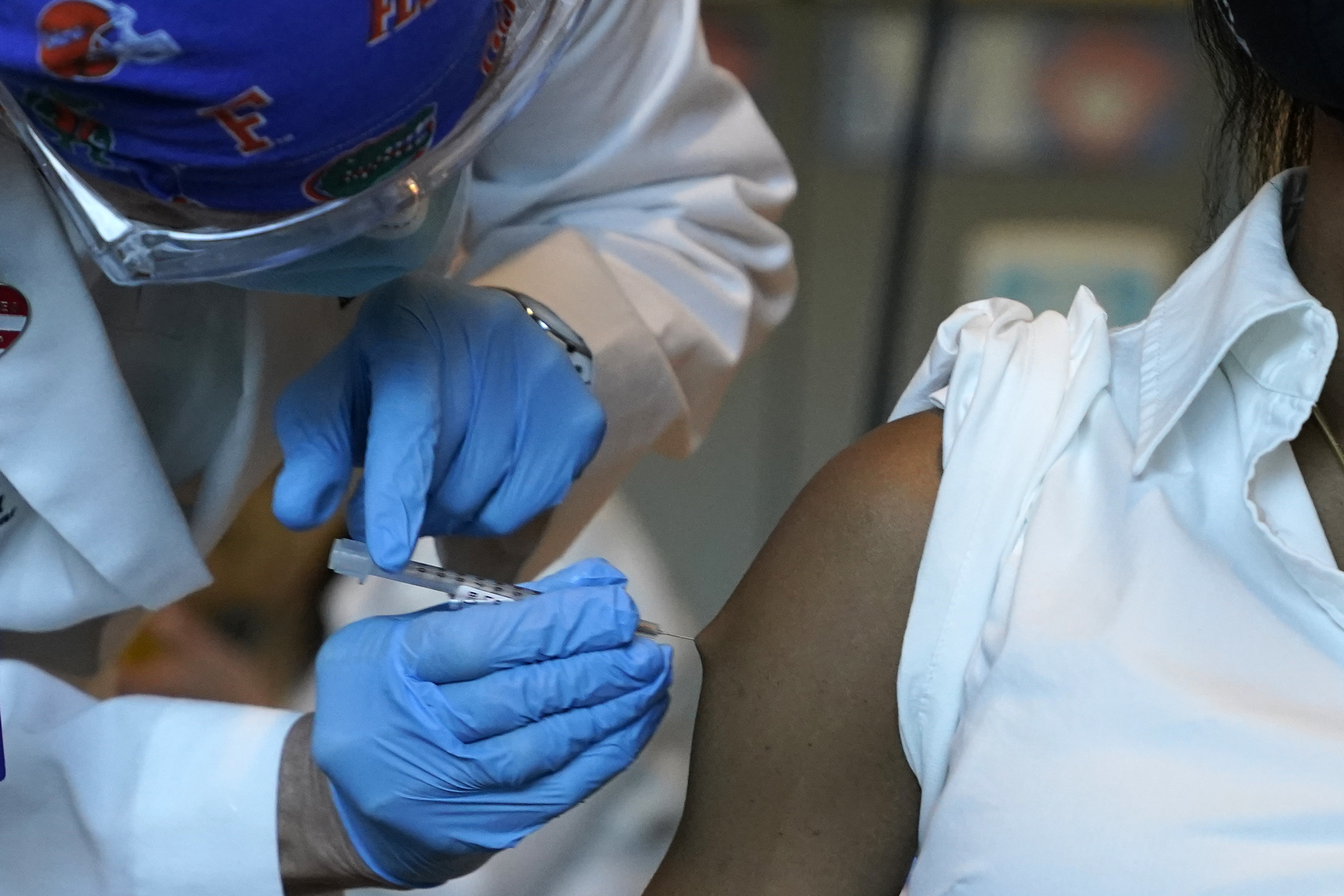 COVID-19 vaccine arrives in California as medical facilities make plans for distribution - Vimarsana News