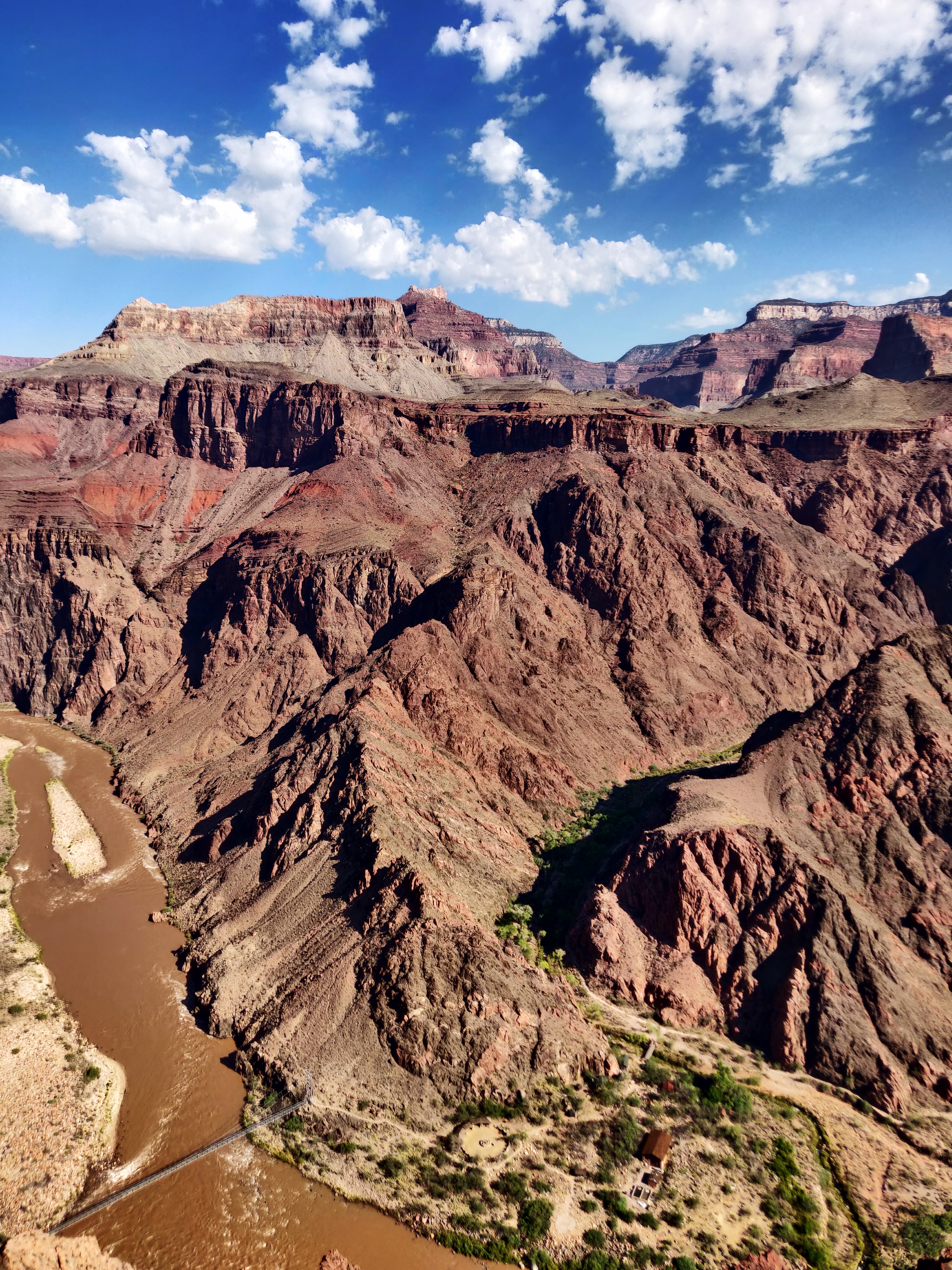 Woman dies while hiking Grand Canyon in triple-digit temperatures - Vimarsana News
