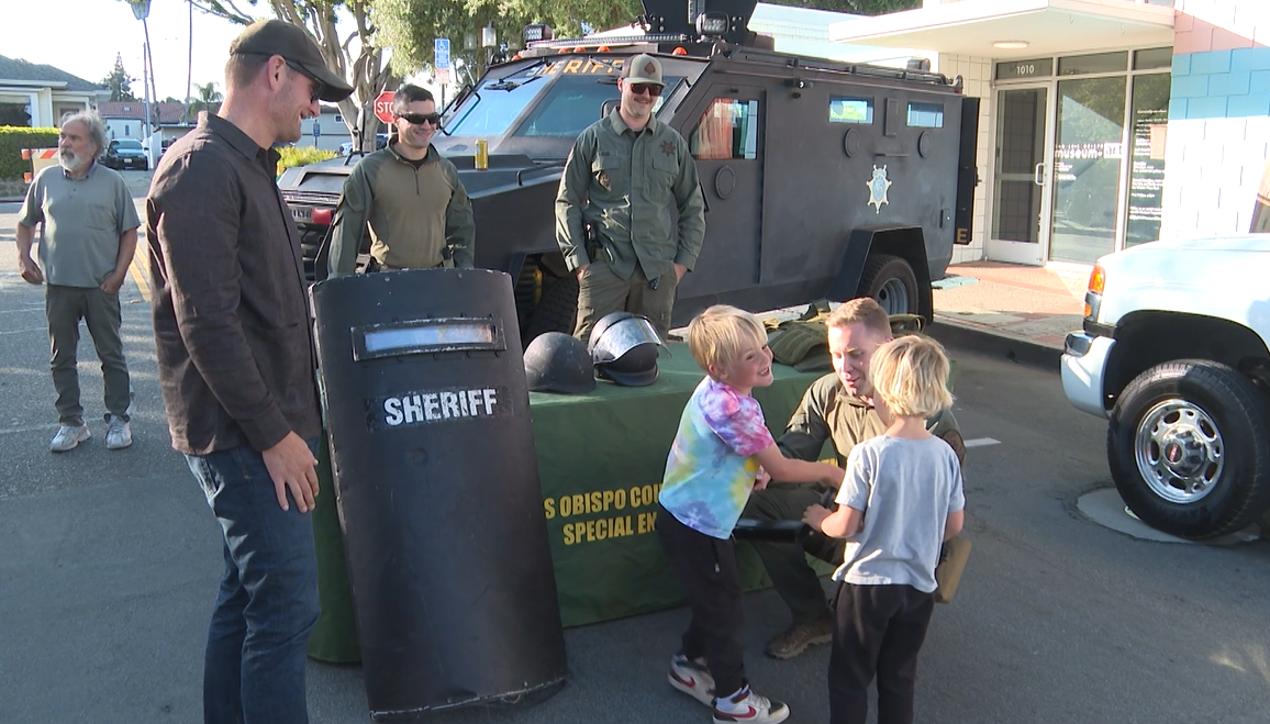 Residents, visitors meet with local law enforcement at farmers' market in SLO - Vimarsana News