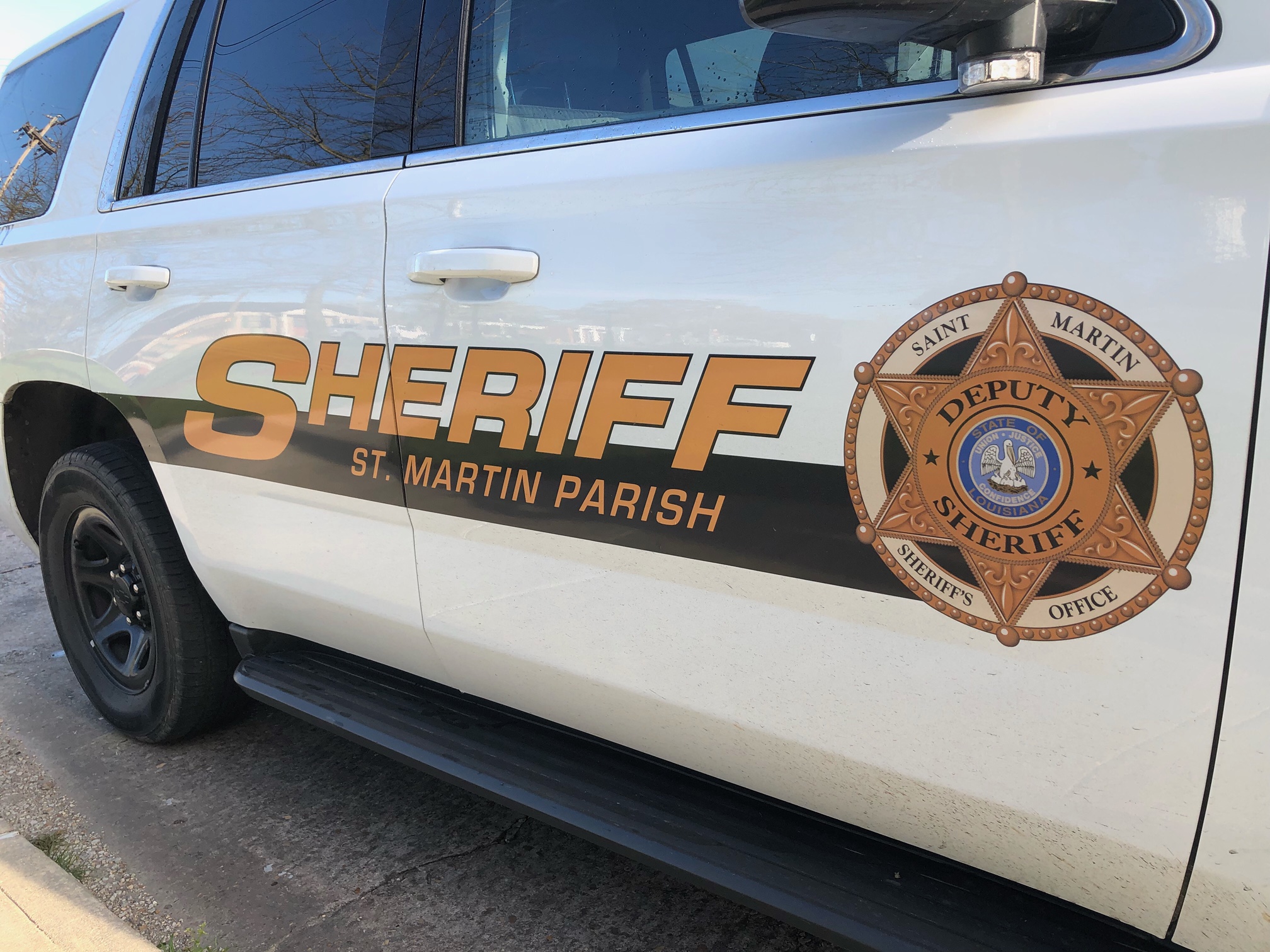 Lafayette man accused of stealing from people seeking burial vaults - Vimarsana News
