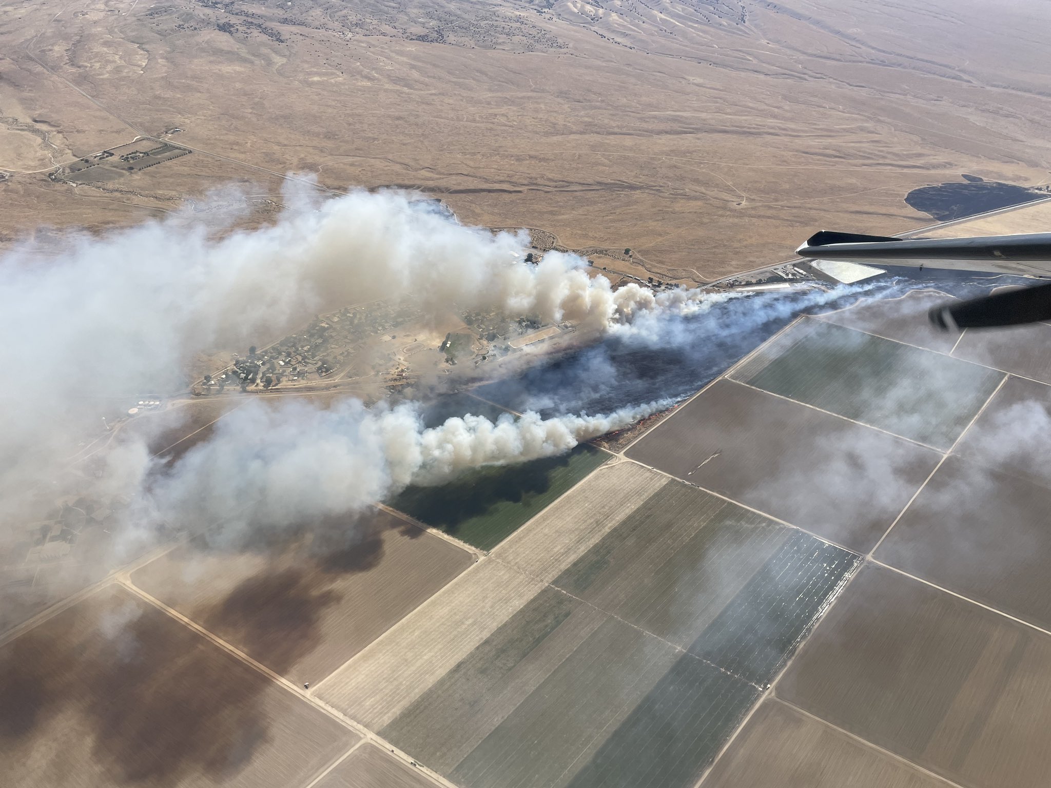 Nearly 200-acre fire burns off Highway 166 in New Cuyama - Vimarsana News