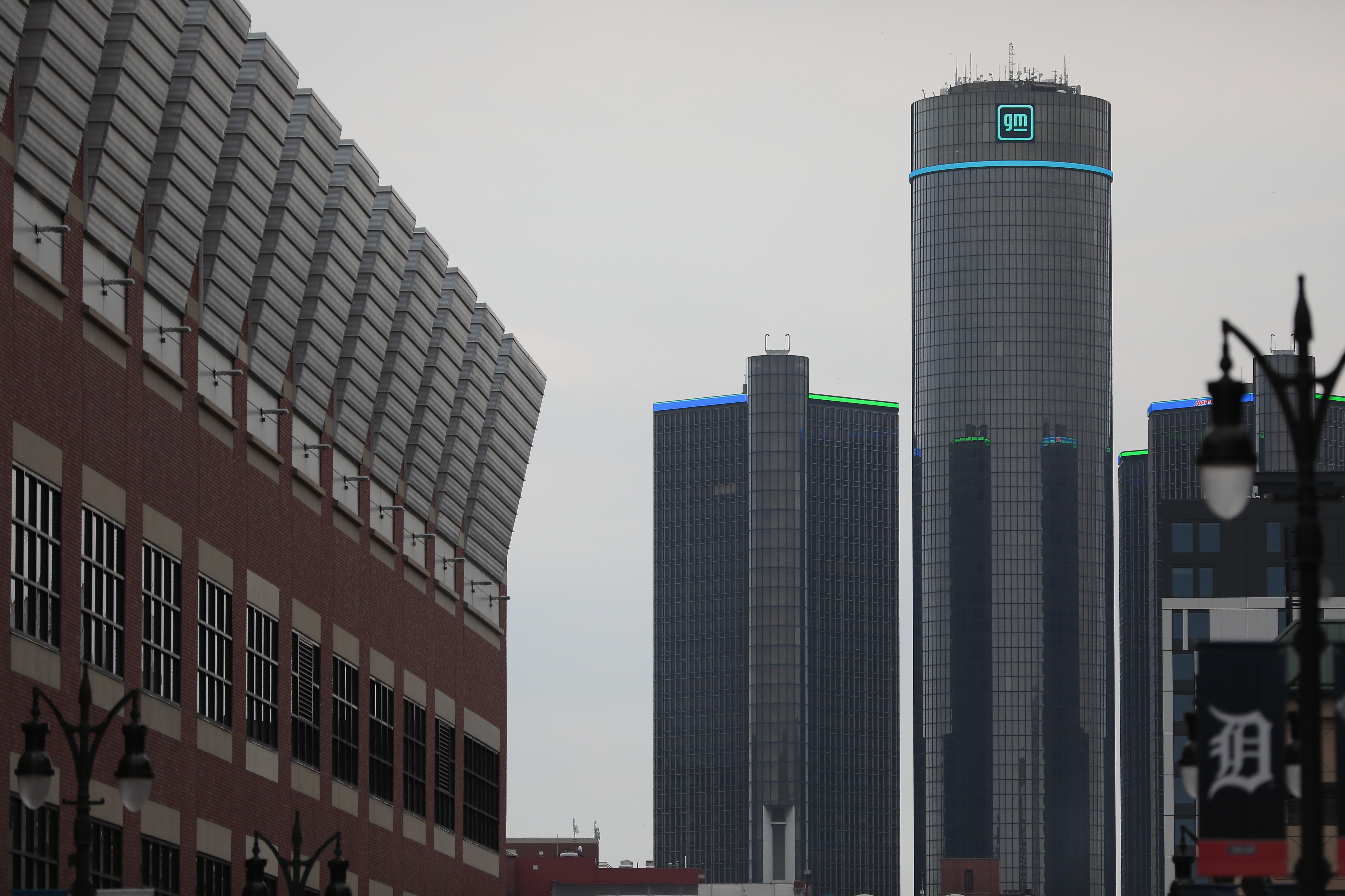 GM reports strong first-quarter profits as prices help offset small US sales dip - Vimarsana News