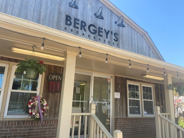 Matriarch behind Bergey's Breadbasket in Chesapeake dies on Easter Sunday - Vimarsana News
