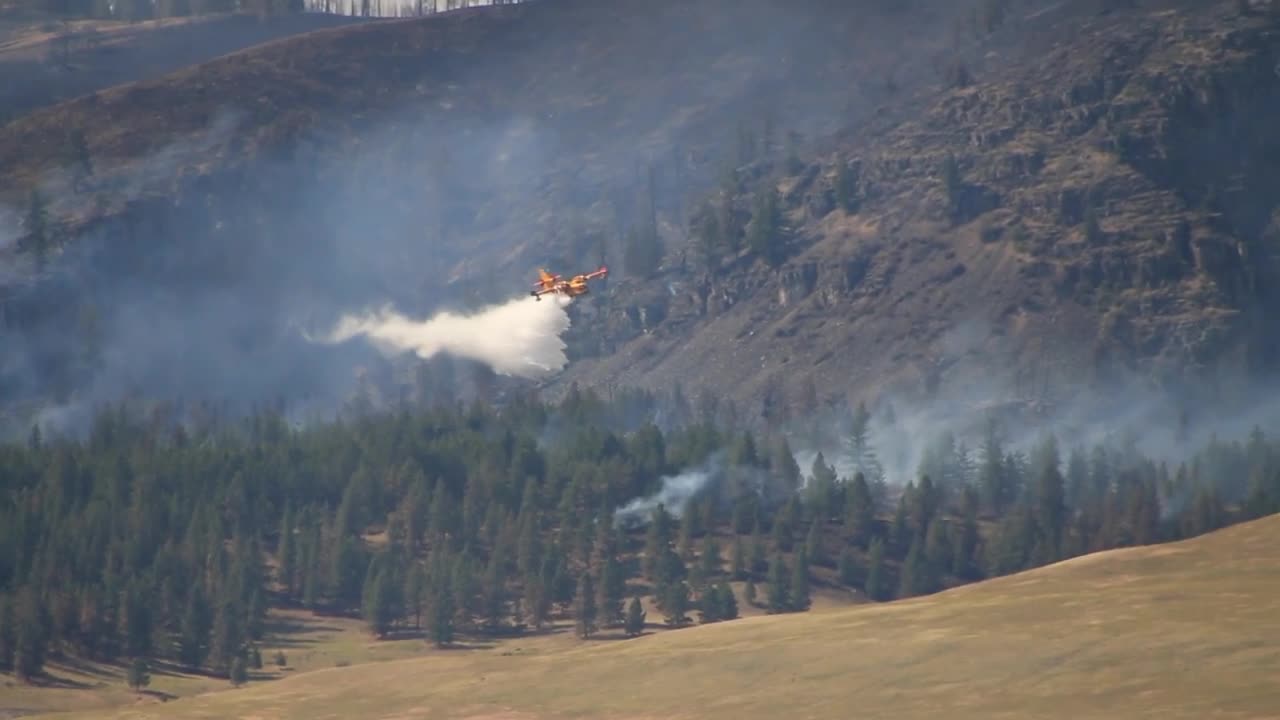 Super scooper planes aiding fight against Elmo Fire - Vimarsana News