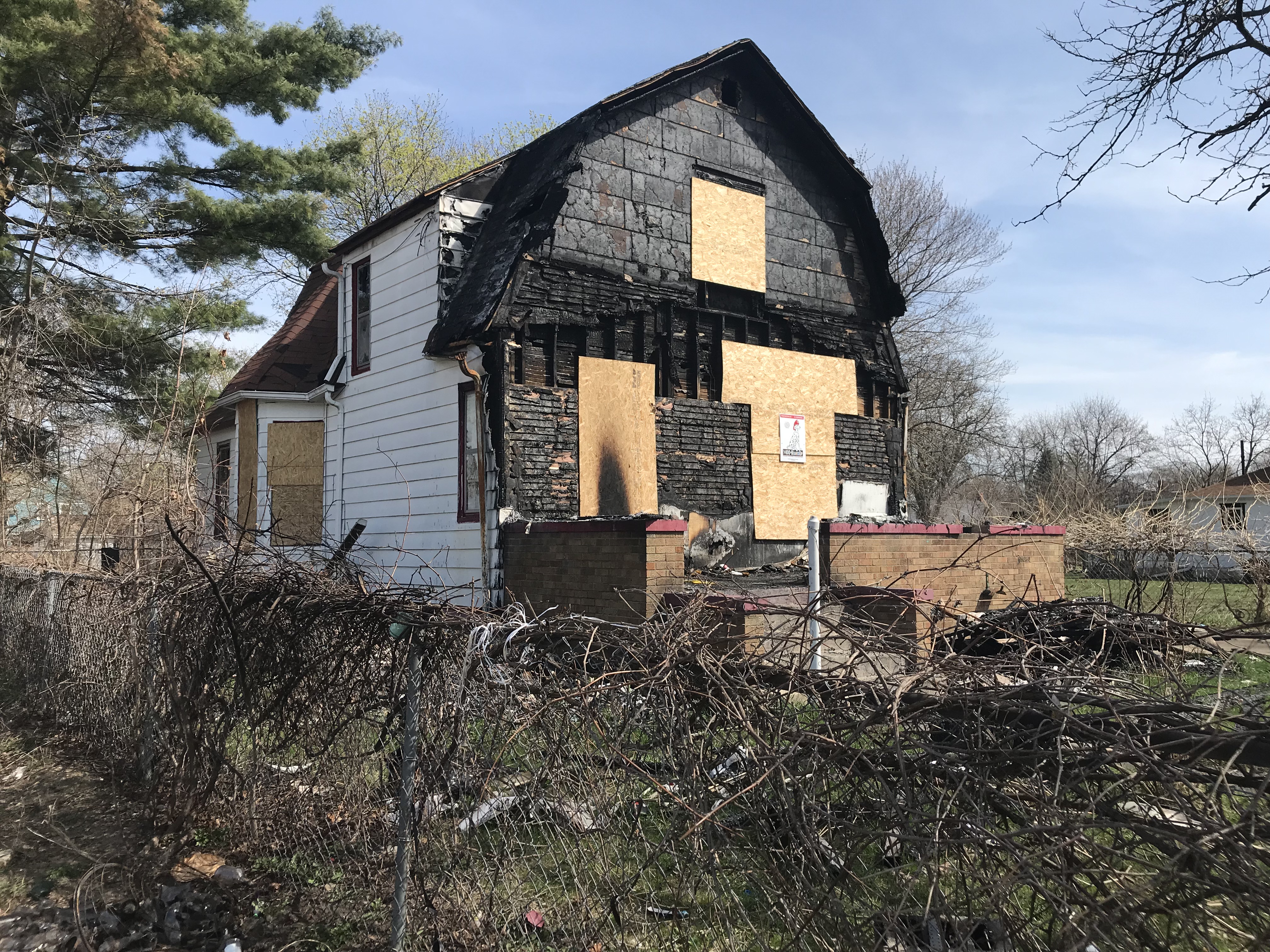 Battle Creek Police, Fire investigate string of arsons including location of 2020 double homicide - Vimarsana News