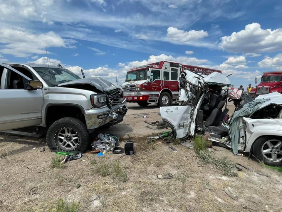 Two dead after chain-reaction crash near Utah-Wyoming border - Vimarsana News