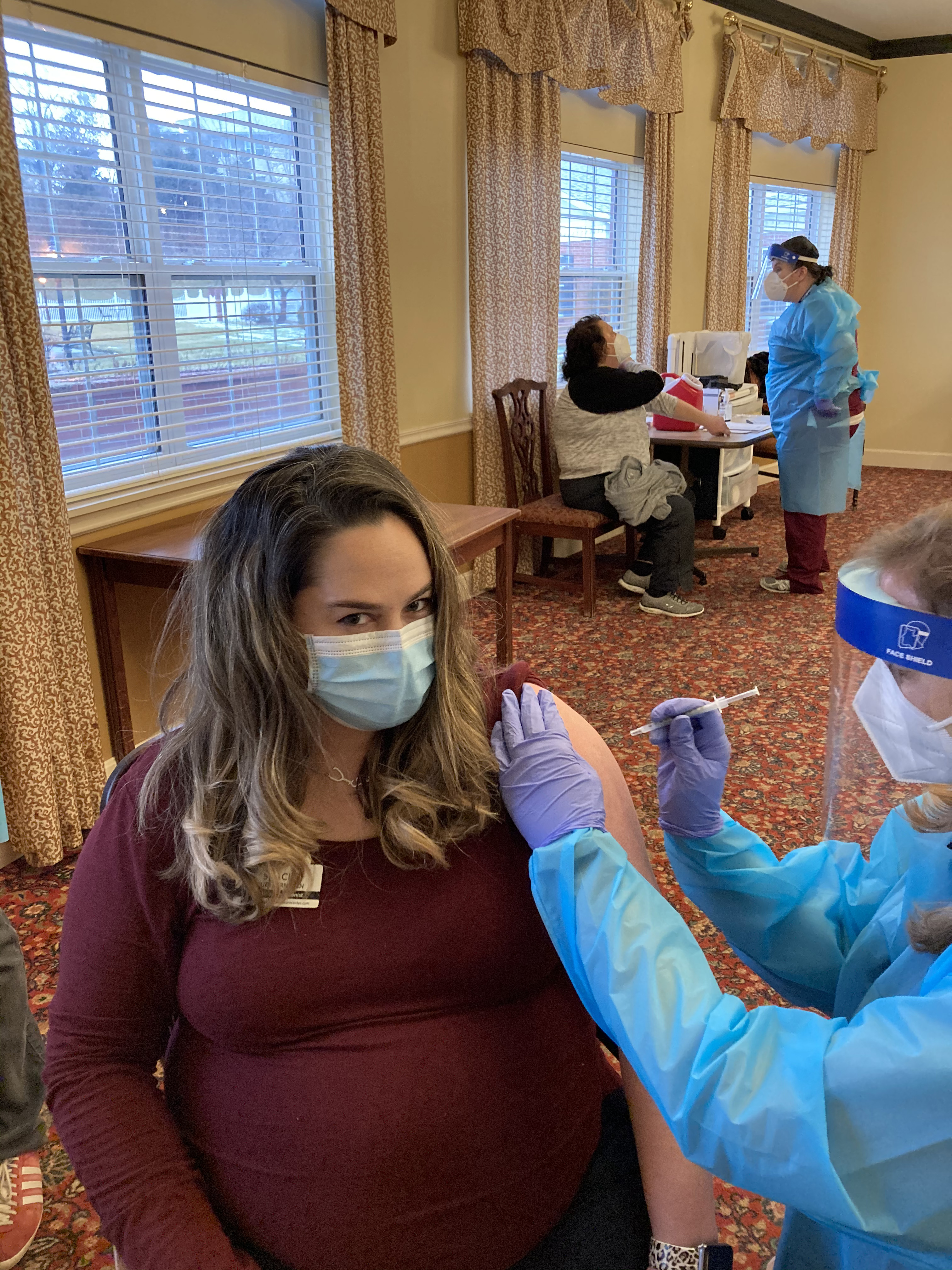 Lee's Summit nursing home residents, staff receive COVID-19 vaccine - Vimarsana News