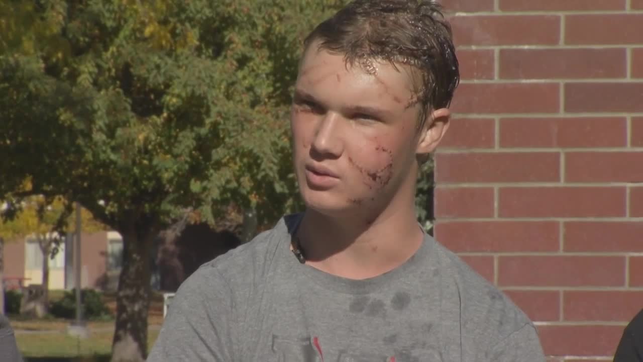 Wyoming wrestler who saved teammate during bear attack gets national honor - Vimarsana News