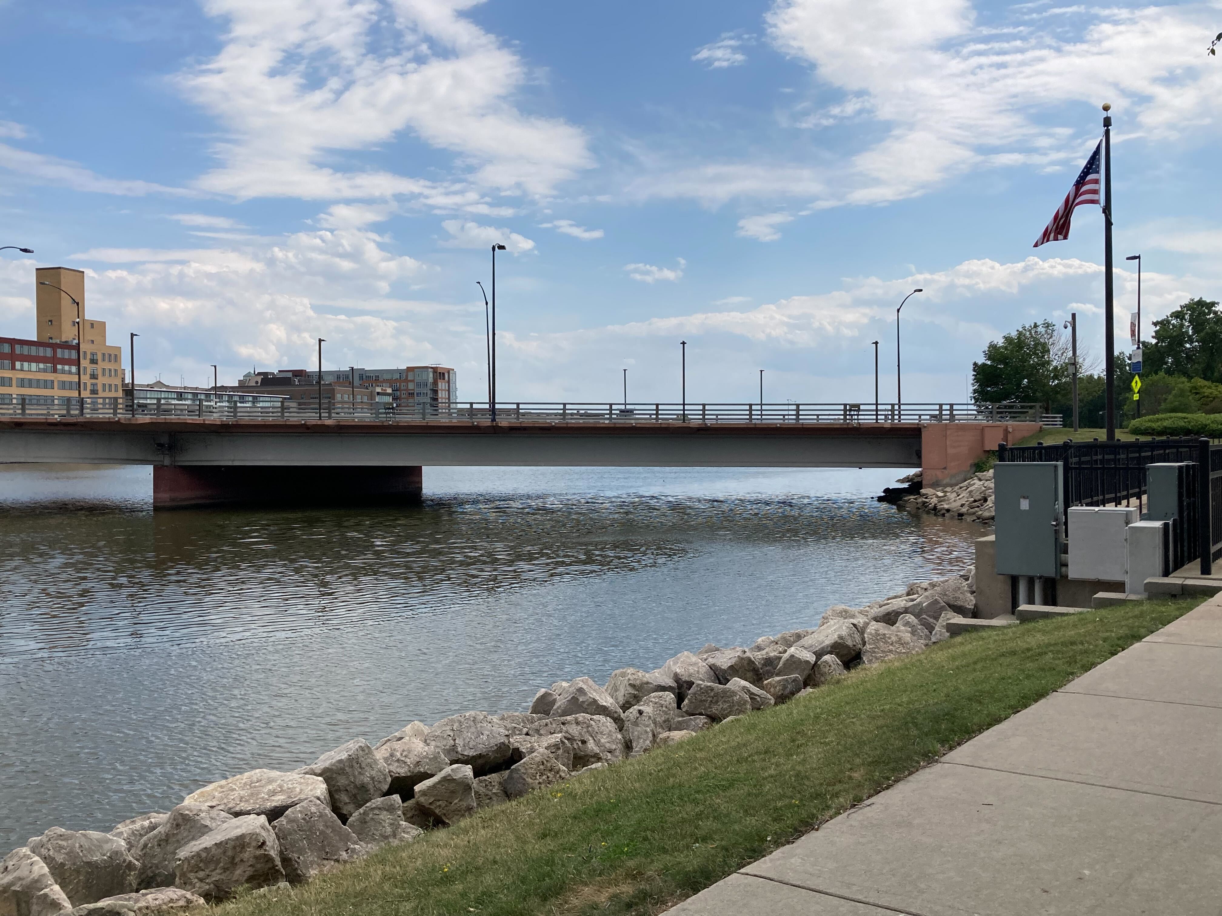 A reminder for boaters during Fire Over the Fox - Vimarsana News