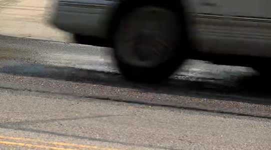 Persistent leak on Colonial Heights road proving tricky for drivers - Vimarsana News