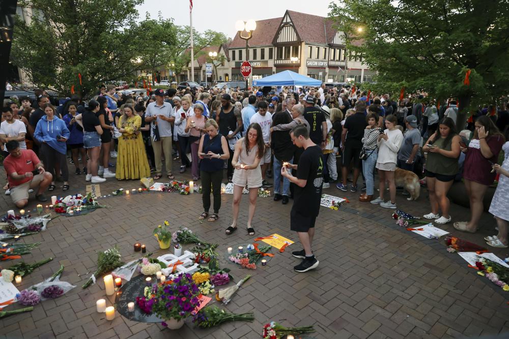 Prosecutor: July 4 parade shooter confessed to police - Vimarsana News