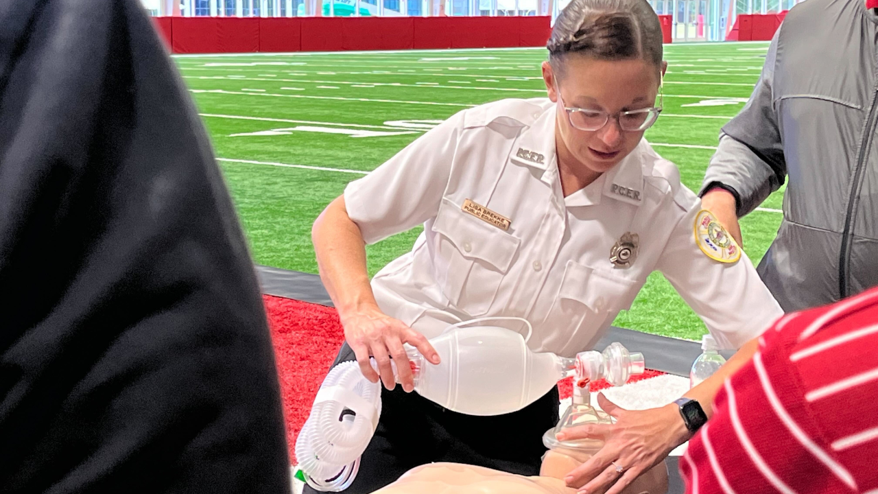 AdventHealth provides free CPR training for Tampa Bay Bucs employees - Vimarsana News