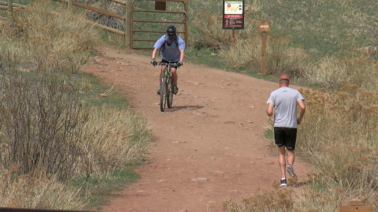 Volunteers for Outdoor Colorado has busy year ahead following trail overuse, wildfires - Vimarsana News