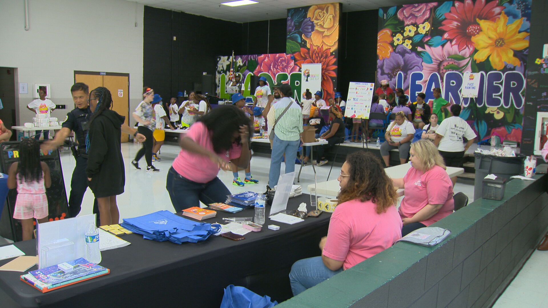 Back-to-School Bash: Hundreds of families prepare to kick off new school year - Vimarsana News