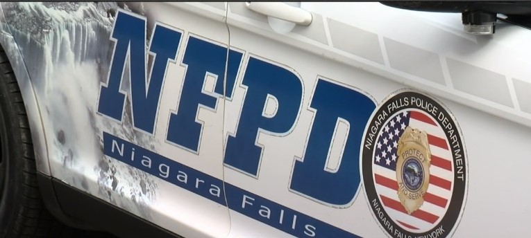 Niagara Falls police investigate fatal stabbing - Vimarsana News
