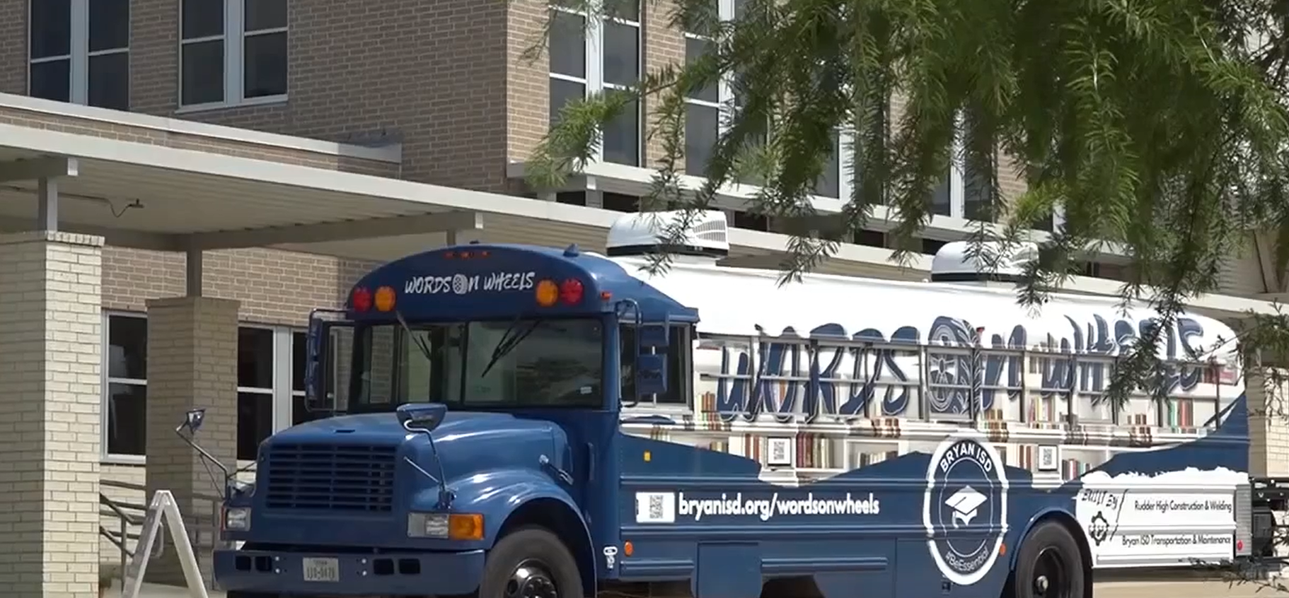 Words on Wheels bus in Bryan ISD rolls into summer with mobile library - Vimarsana News