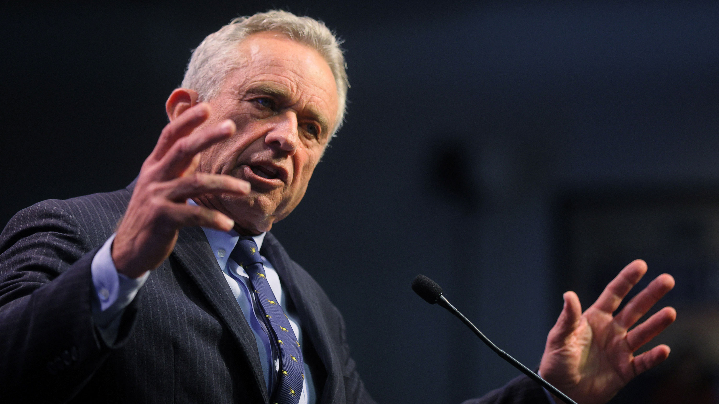 Anti-vaccine activist Robert F. Kennedy Jr. launches 2024 presidential bid - Vimarsana News