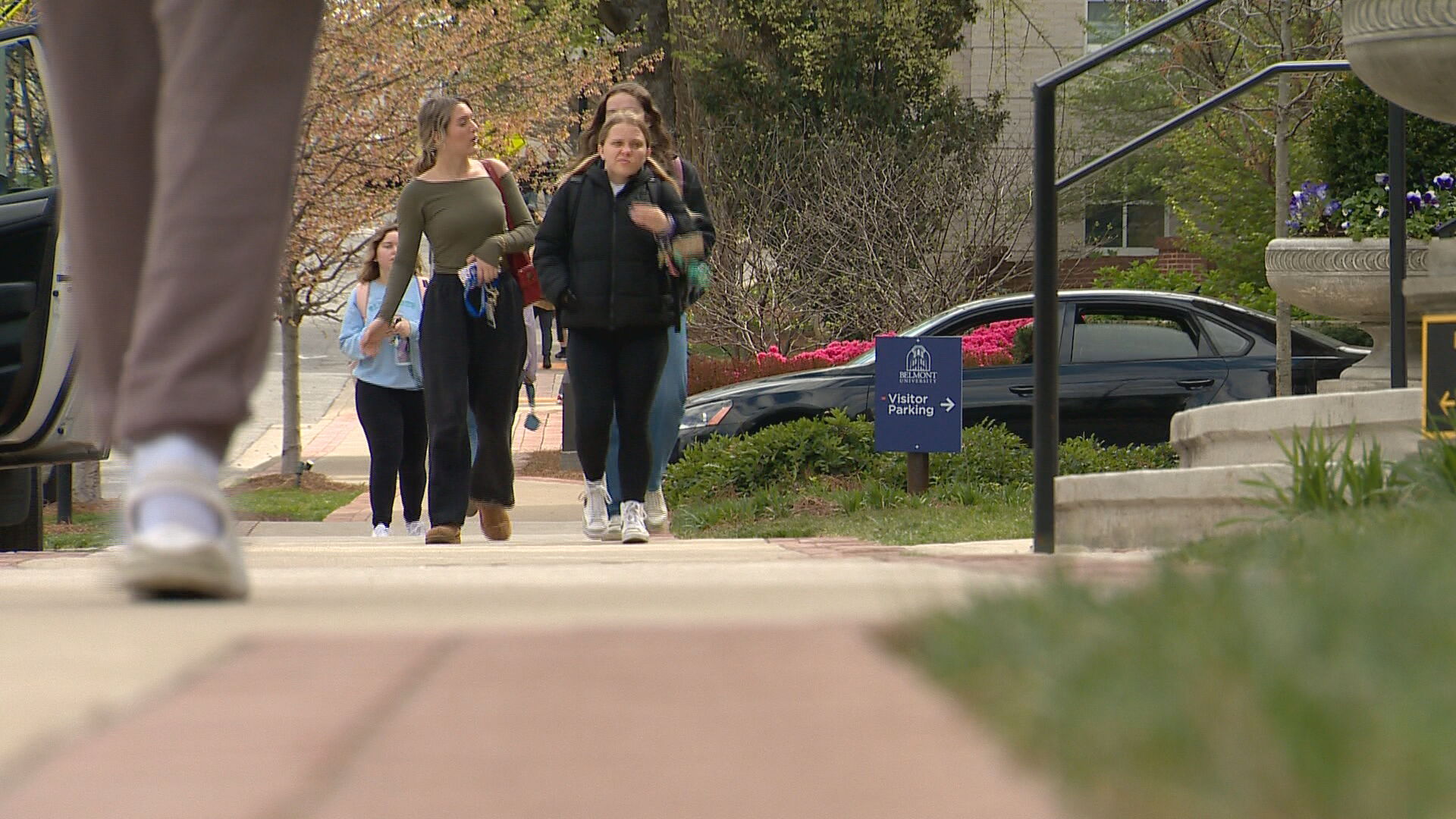 Amid FAFSA delays, colleges extend deposit deadlines to help students in limbo - Vimarsana News