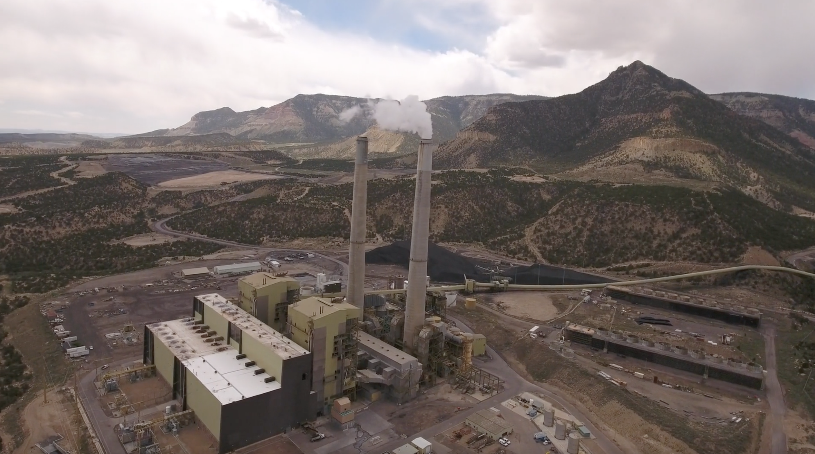 Rocky Mountain Power to keep coal plants alive - Vimarsana News