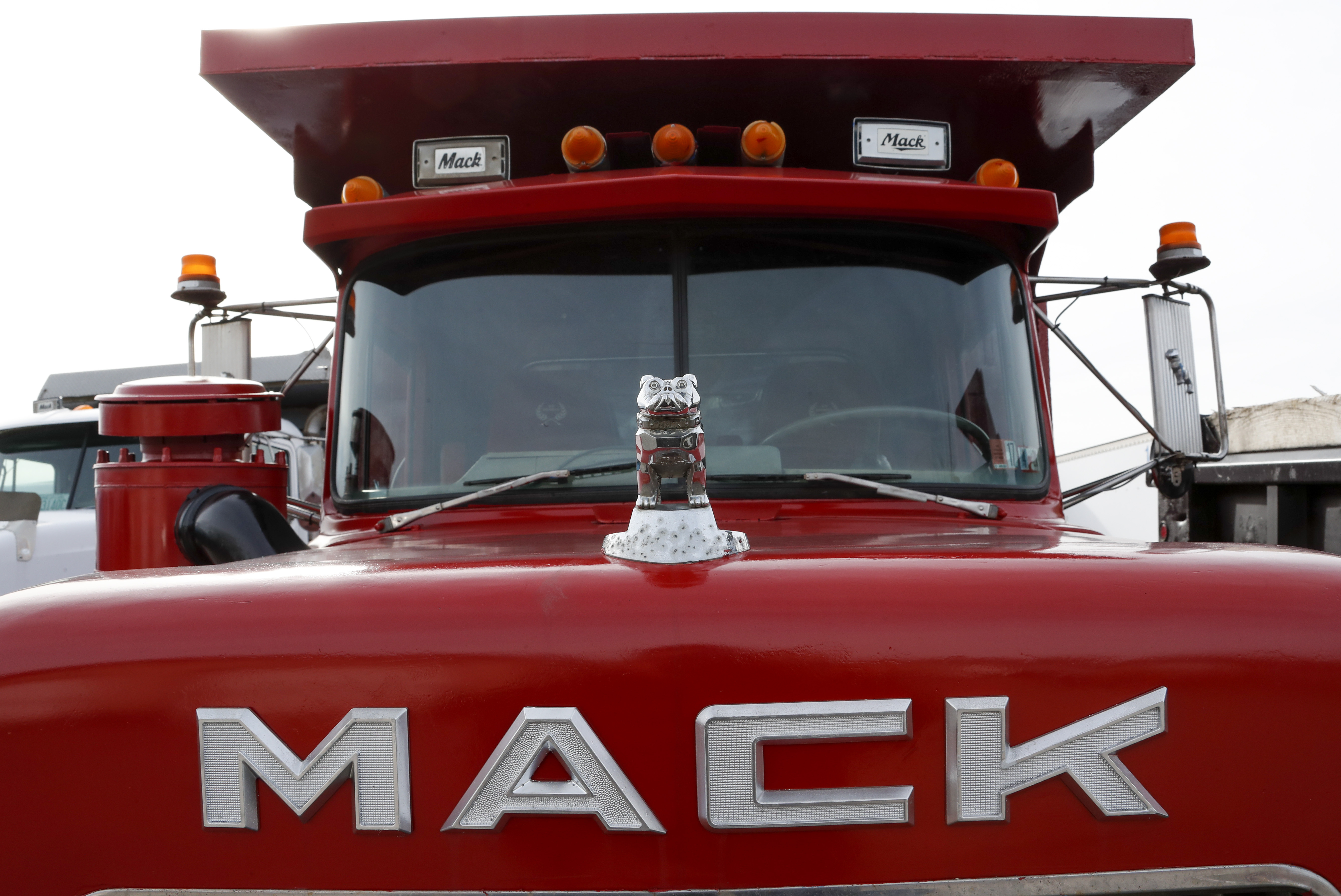 Workers at Mack Trucks go on strike after rejecting tentative contract deal - Vimarsana News