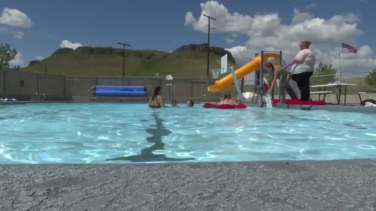 Cascade pool trains new lifeguards - Vimarsana News