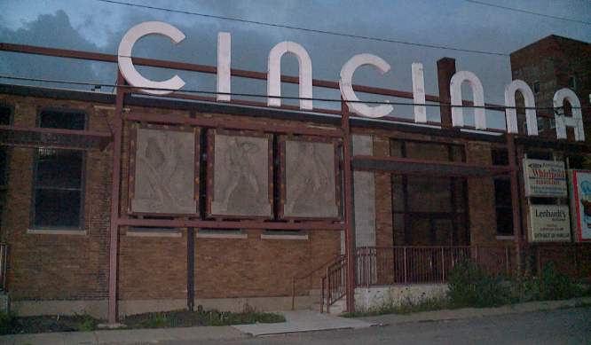 Saved Cincinnati Gardens sculptures anchor new American Sign Museum showcase - Vimarsana News