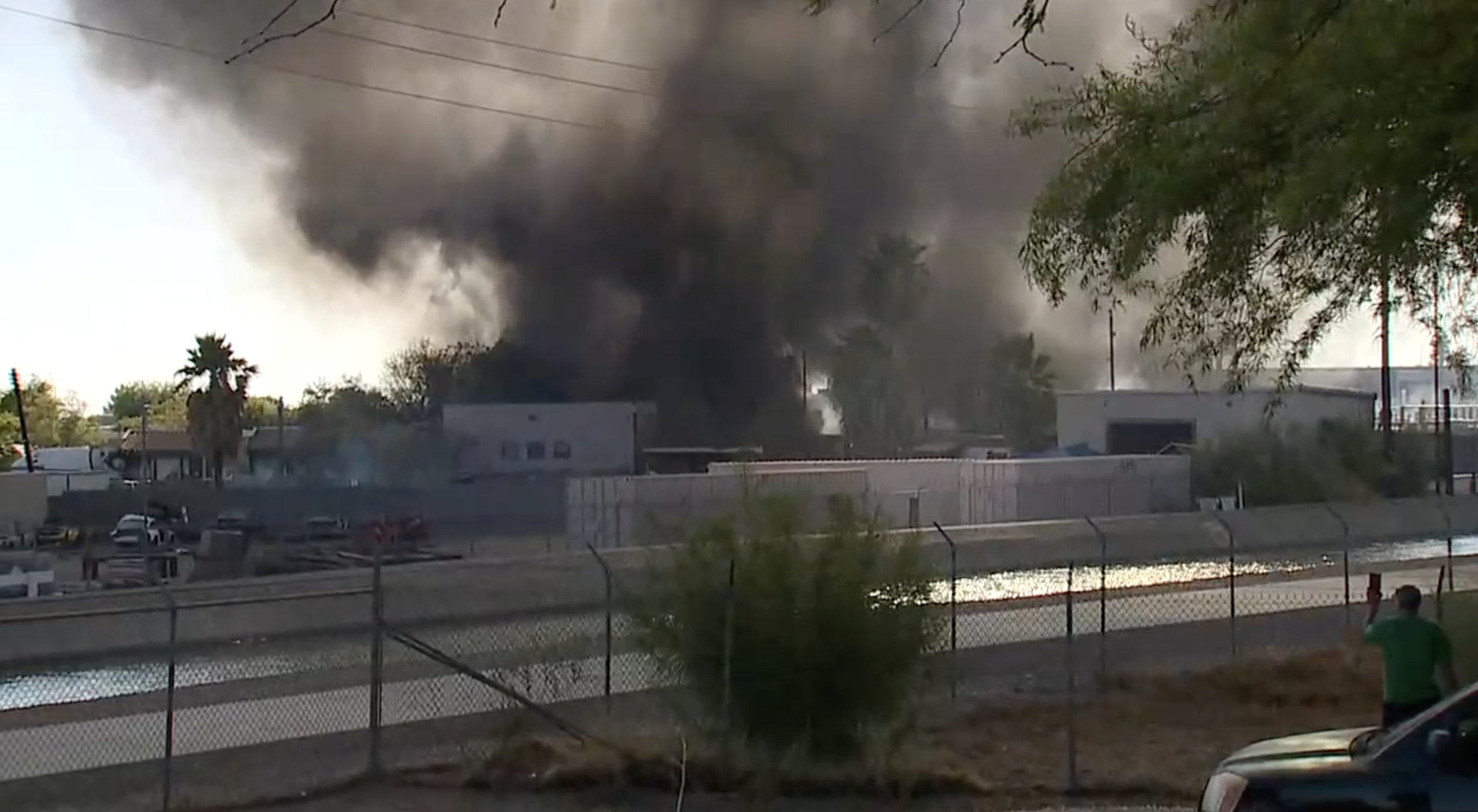 LIVE VIDEO: Large fire involving propane tanks near 40th and Washington streets - Vimarsana News